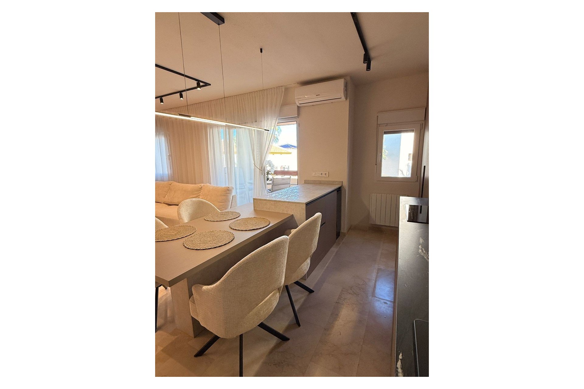 Revente - Attique -
Las Ramblas Golf - Inland