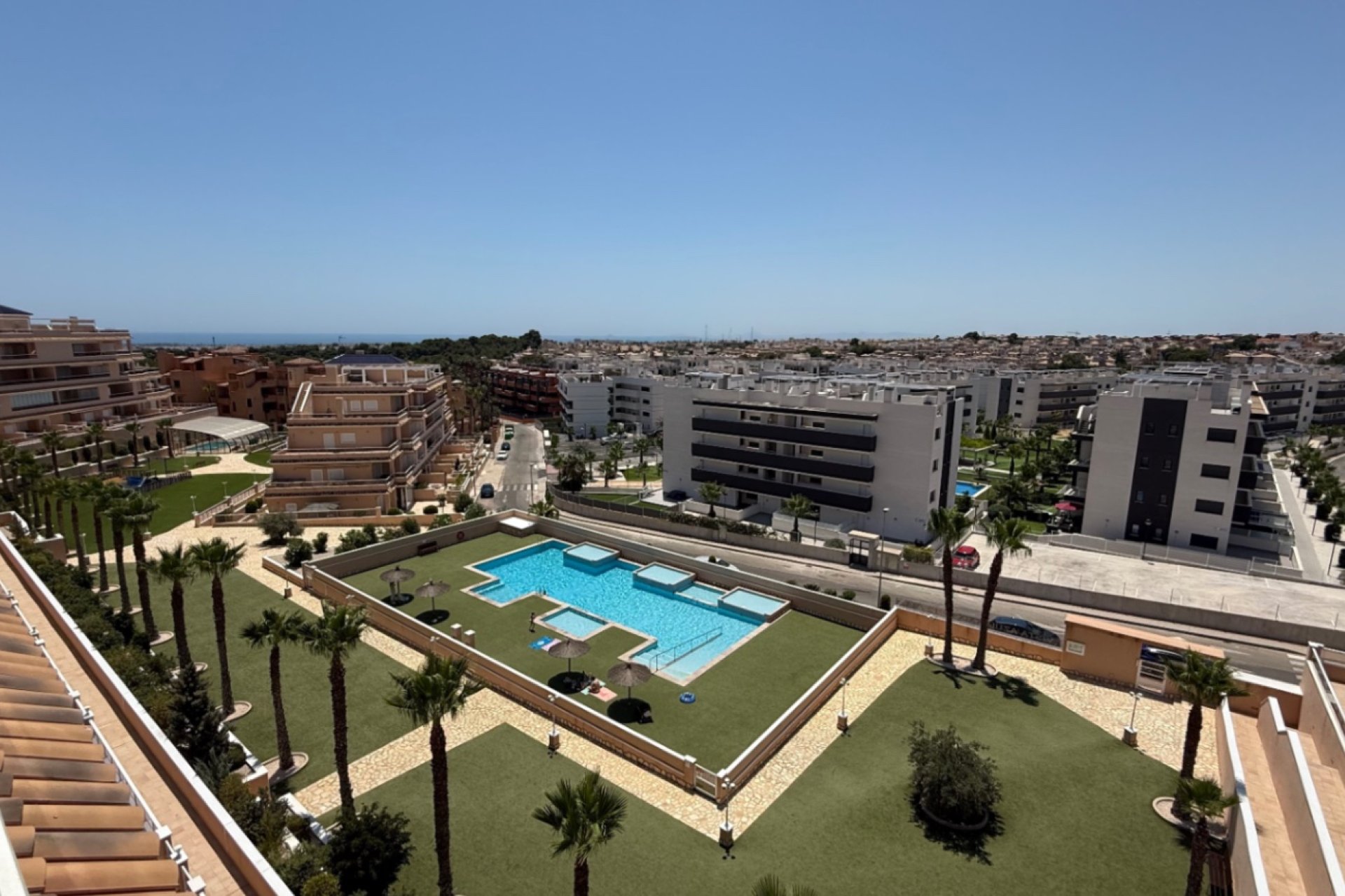 Revente - Attique -
Orihuela - Inland