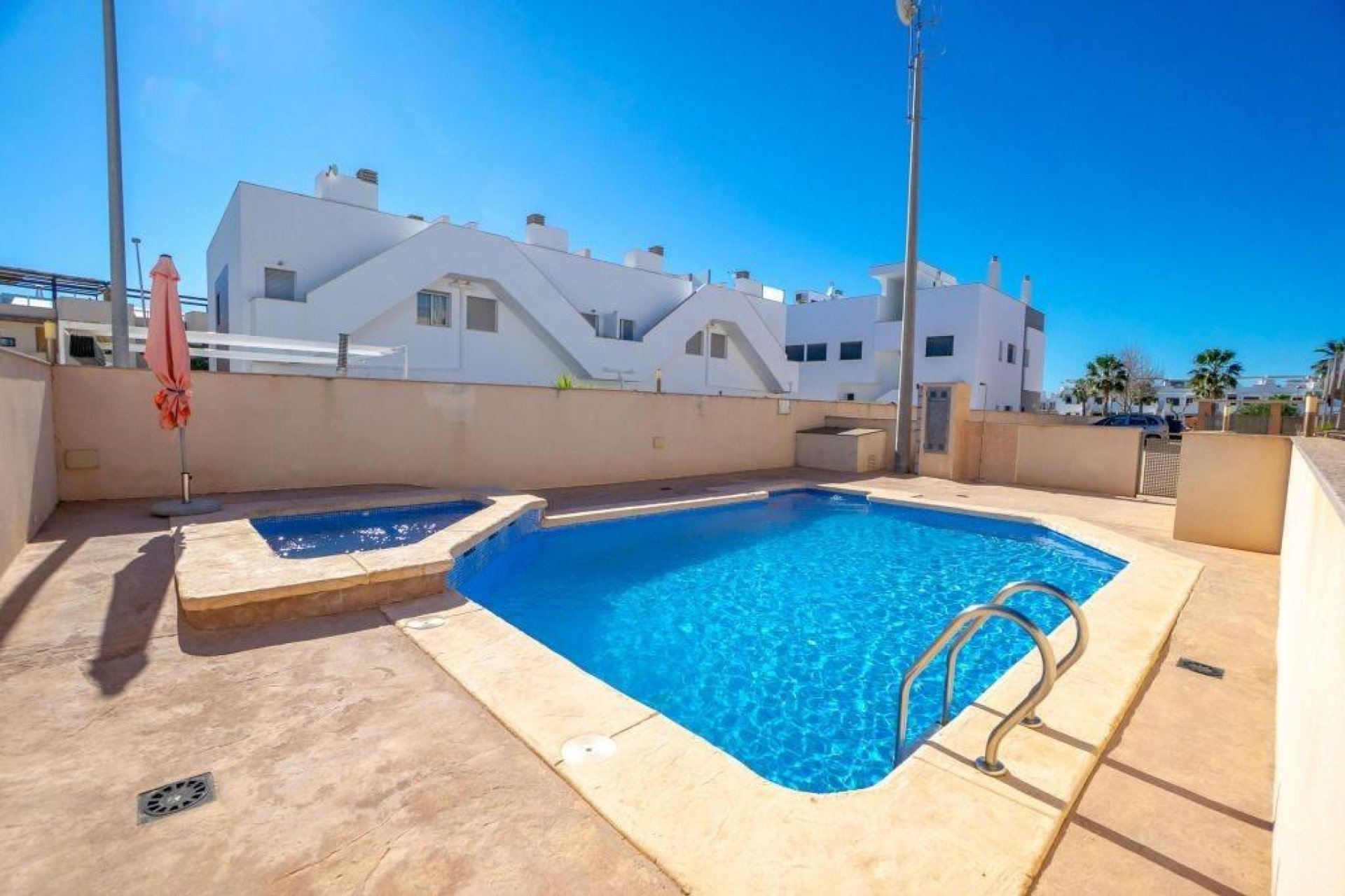 Revente - Attique -
Pilar de la Horadada - Costa Blanca