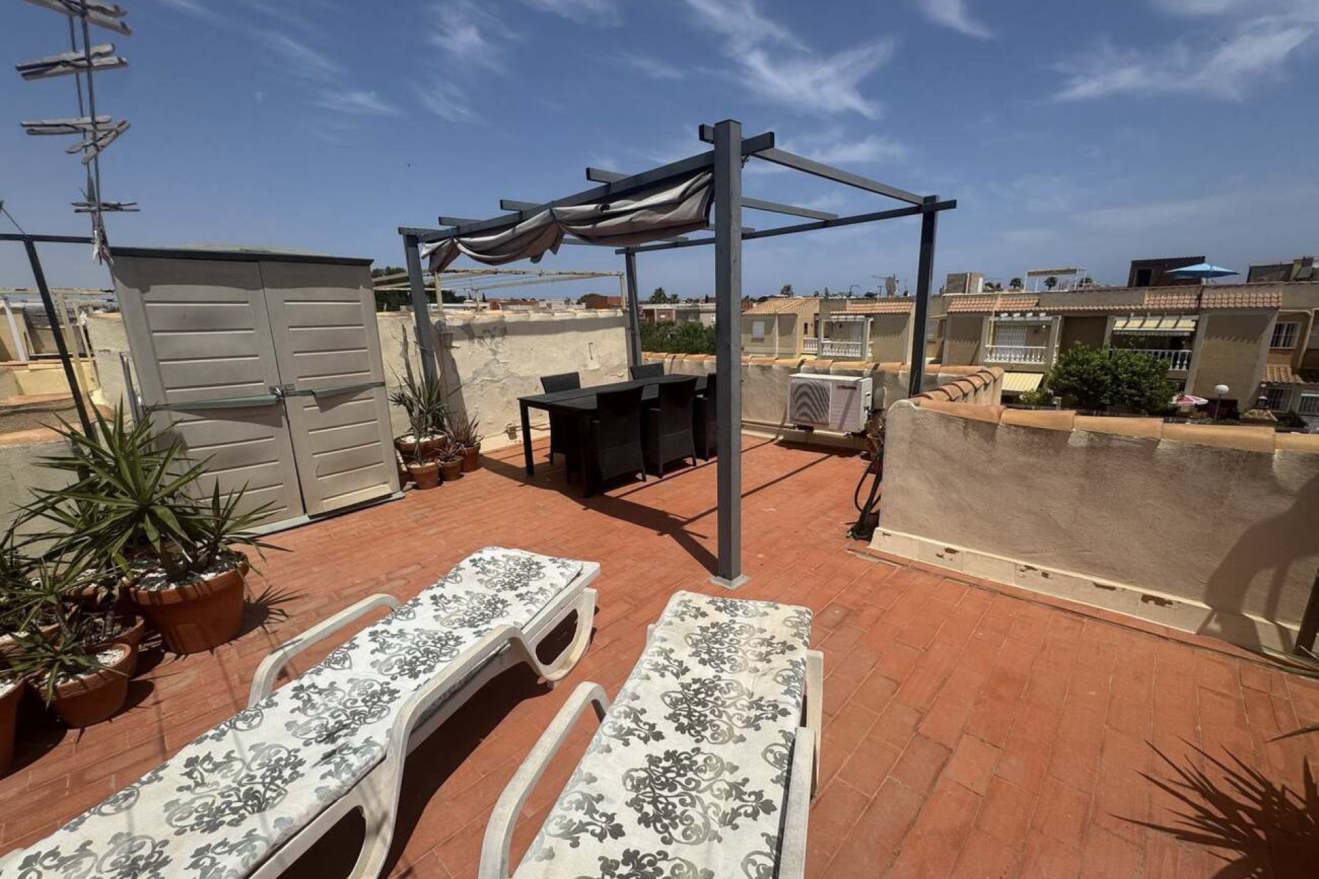 Revente - Attique -
Torrevieja - Auguas Neuvas