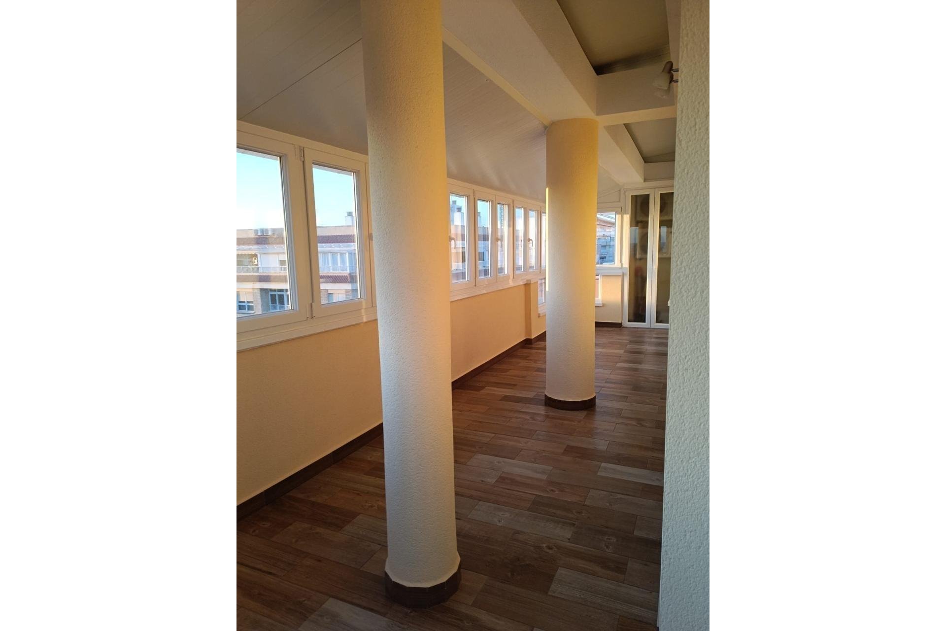 Revente - Attique -
Torrevieja - Centro