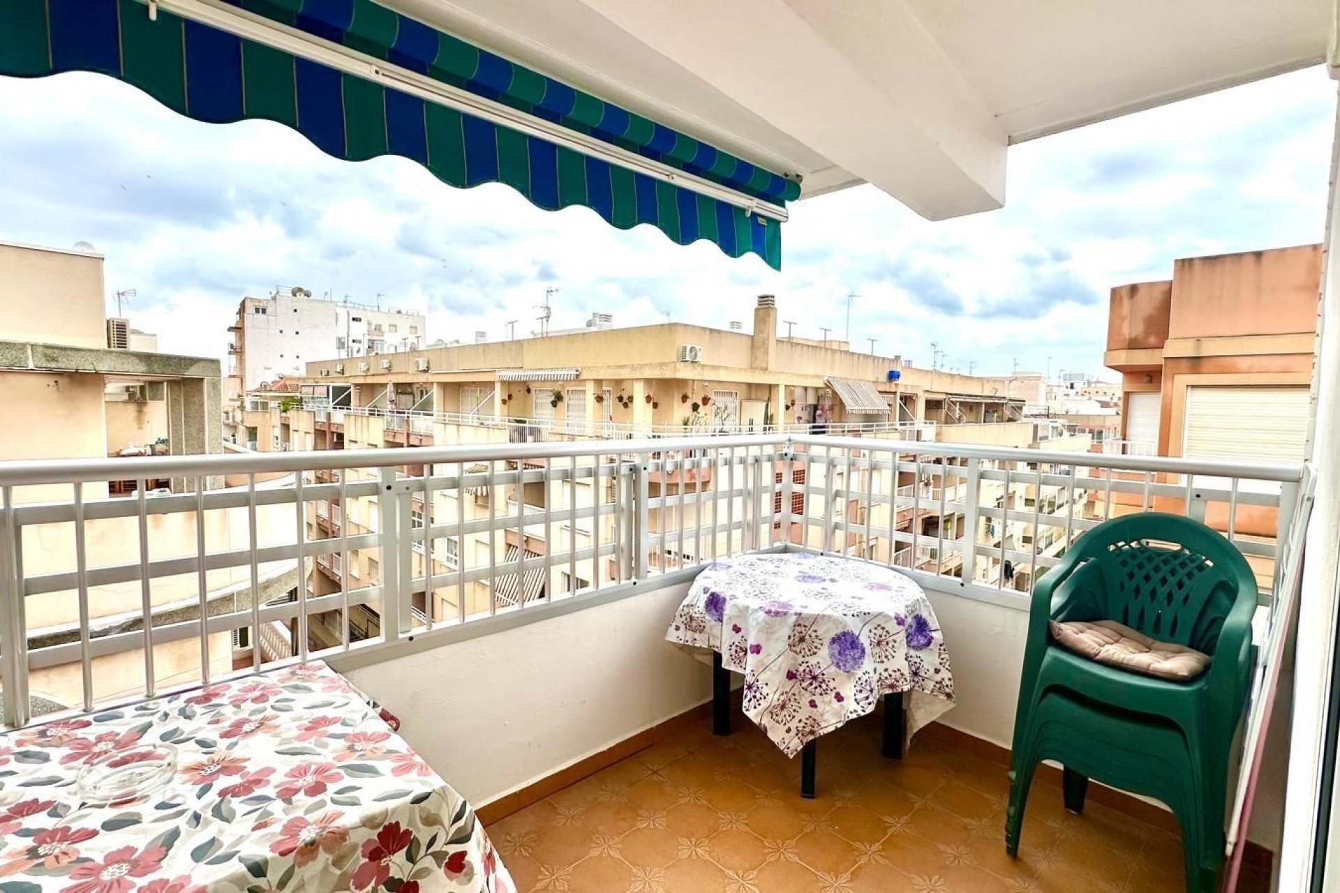 Revente - Attique -
Torrevieja - Centro