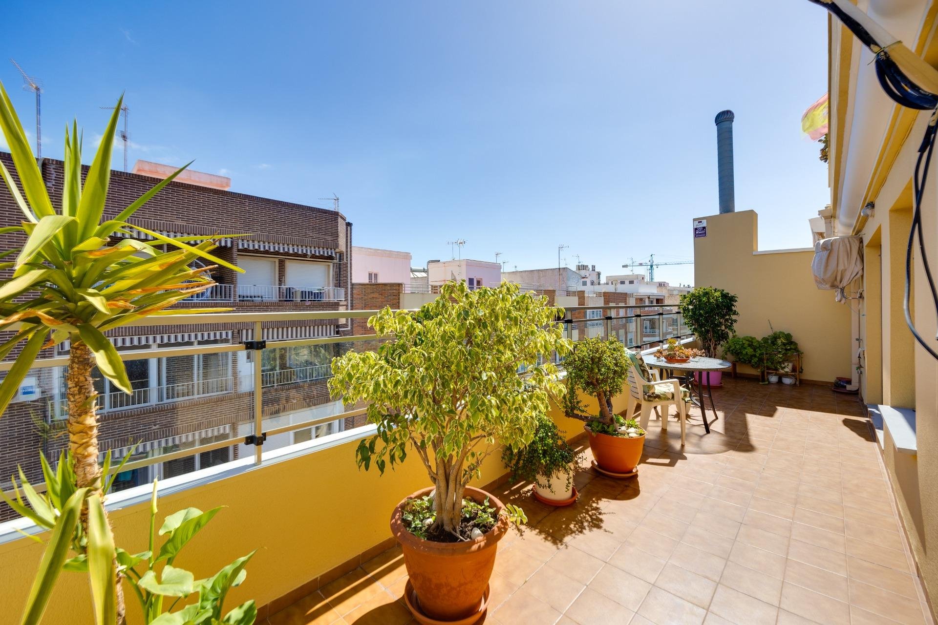 Revente - Attique -
Torrevieja - Centro