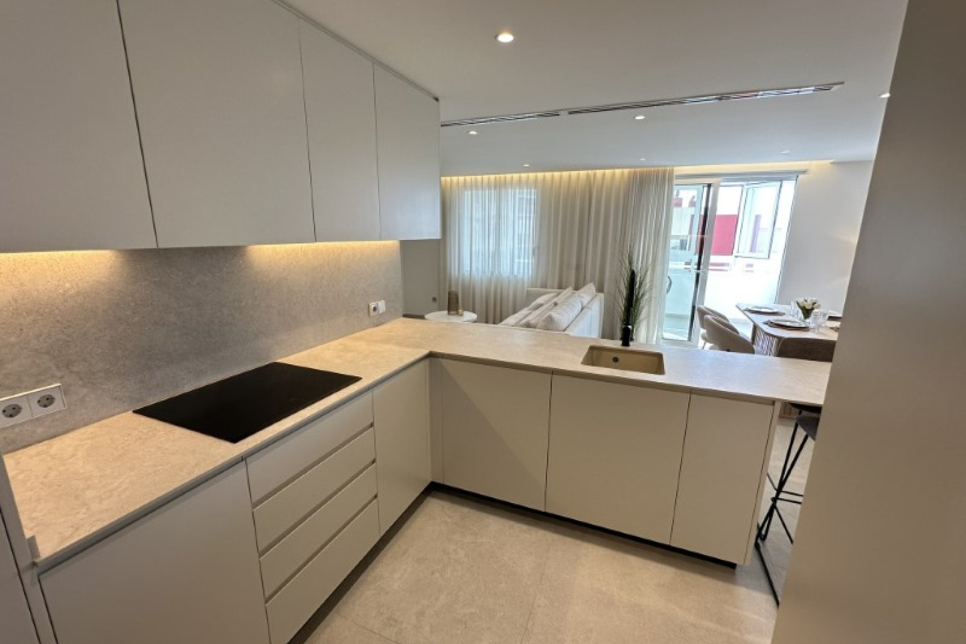 Revente - Attique -
Torrevieja - Costa Blanca