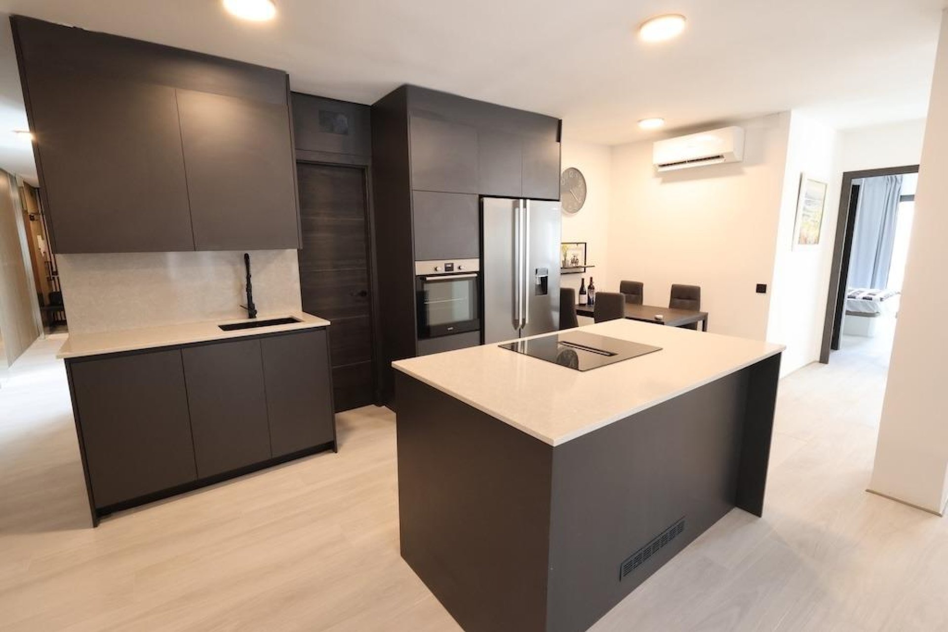 Revente - Attique -
Torrevieja - Costa Blanca