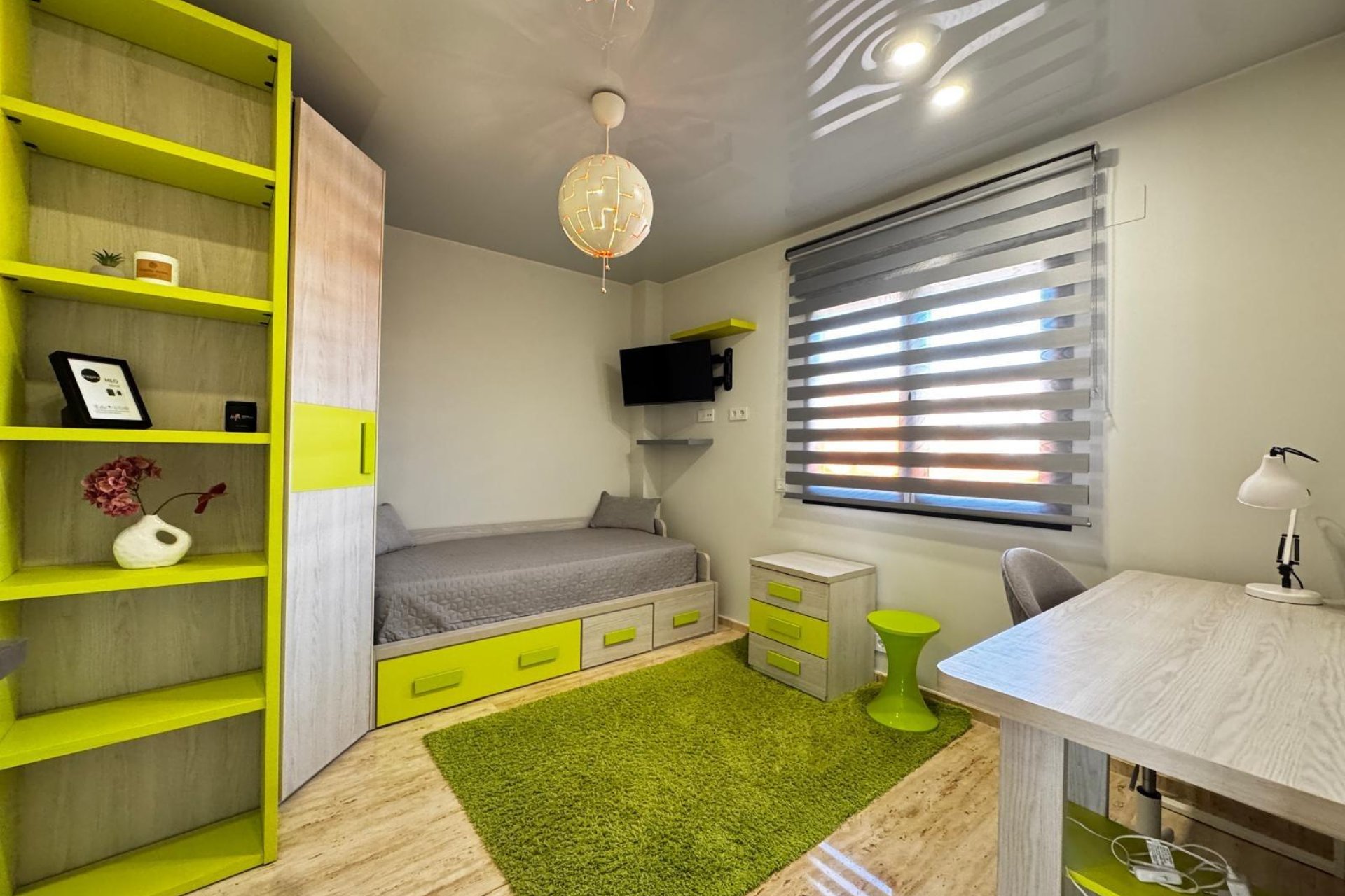 Revente - Attique -
Torrevieja - Estacion De Autobuses