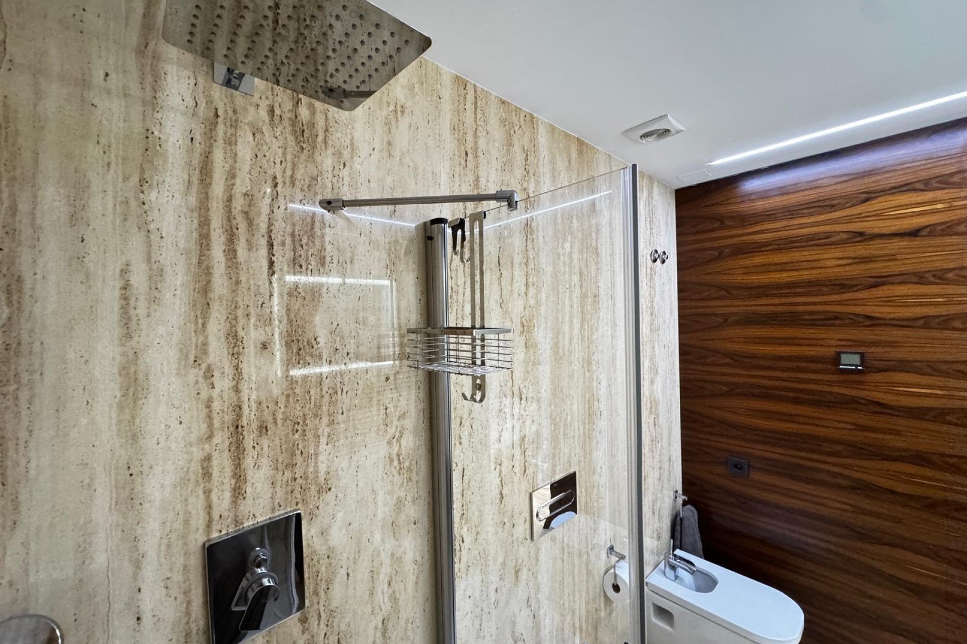 Revente - Attique -
Torrevieja - Estacion De Autobuses