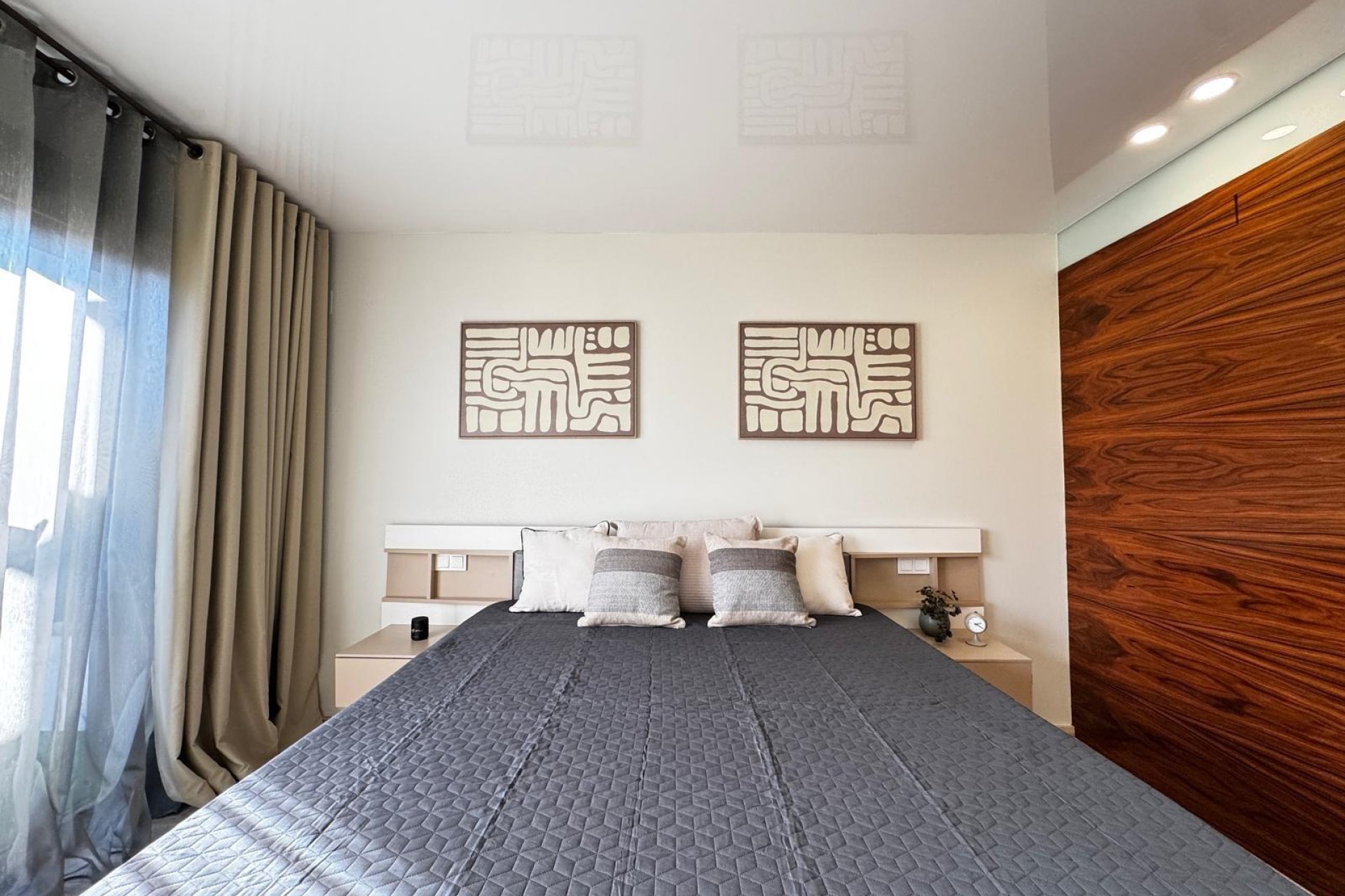 Revente - Attique -
Torrevieja - Estacion De Autobuses