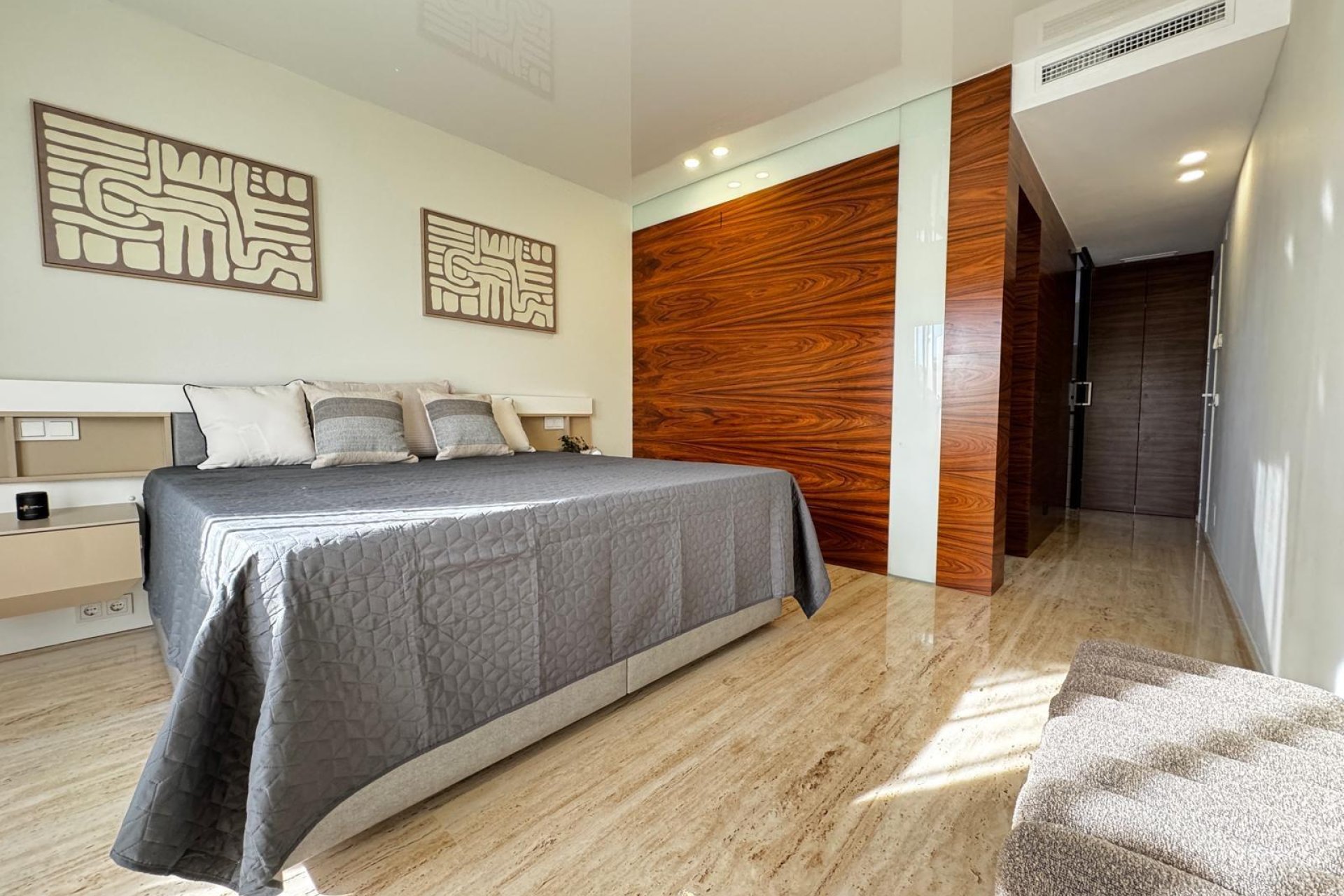 Revente - Attique -
Torrevieja - Estacion De Autobuses