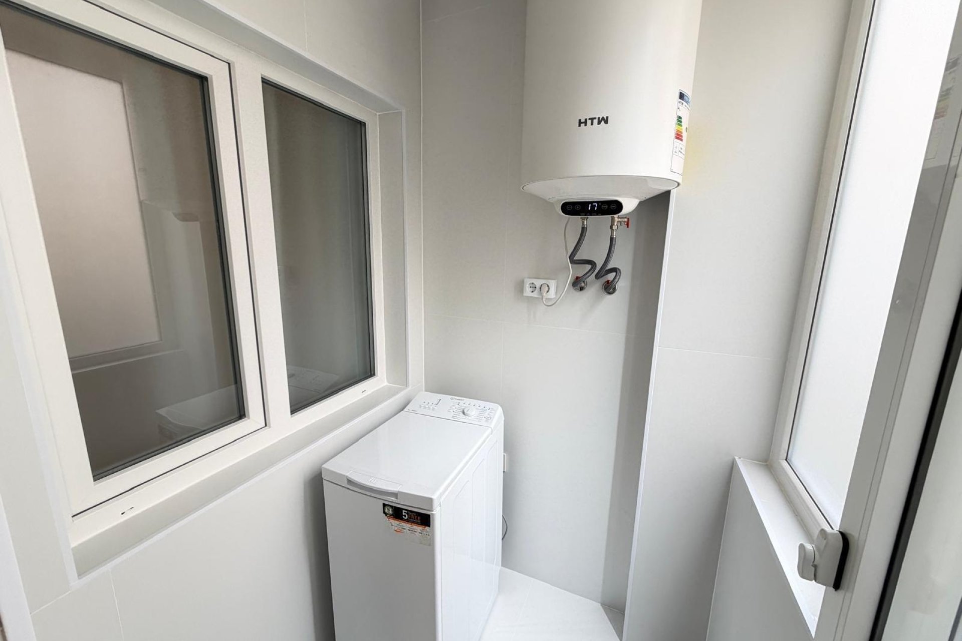 Revente - Attique -
Torrevieja - Estacion De Autobuses