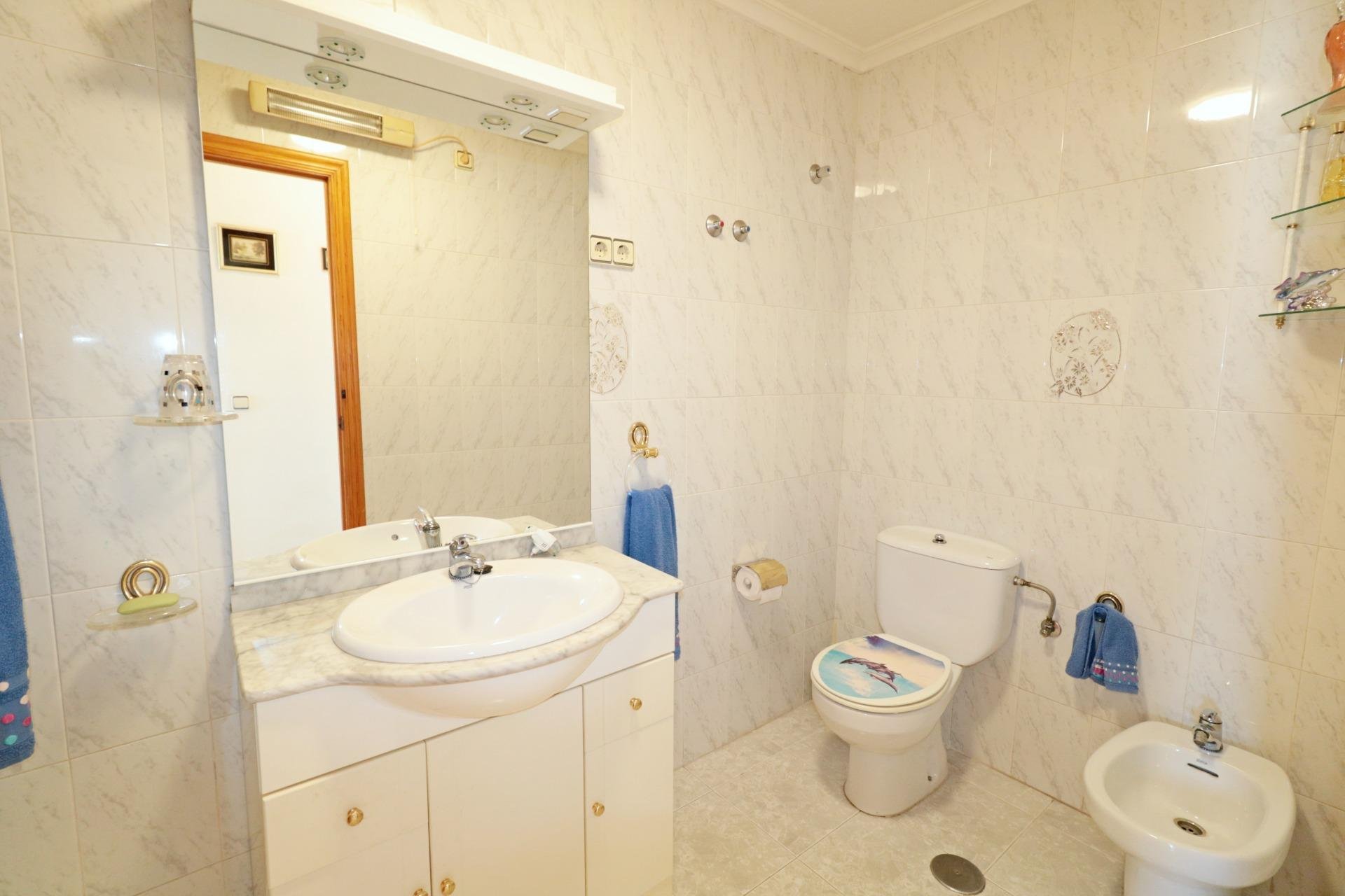 Revente - Attique -
Torrevieja - Habaneras