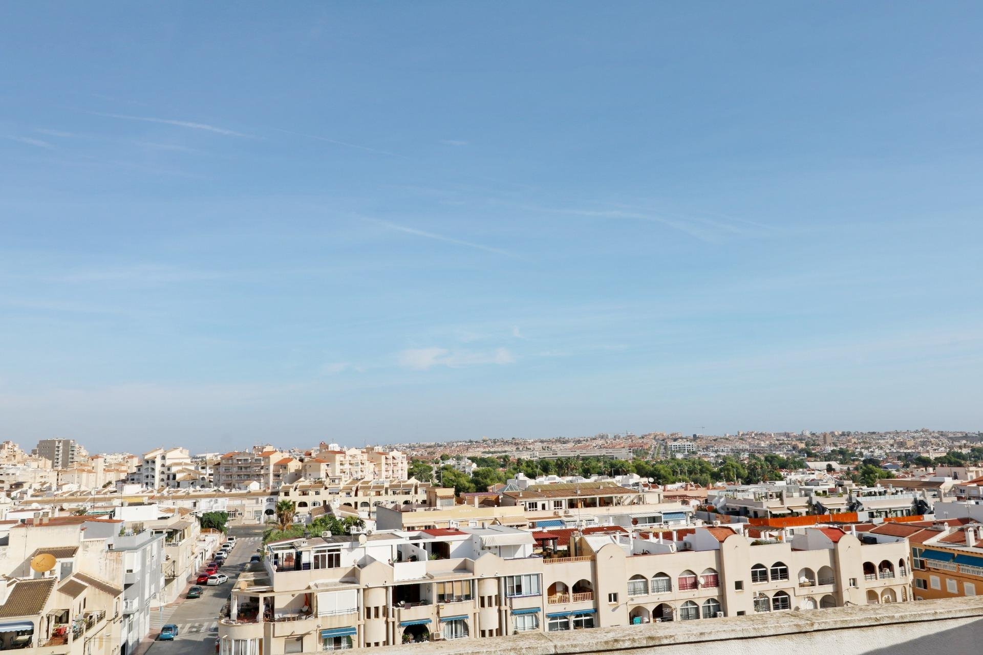 Revente - Attique -
Torrevieja - Habaneras