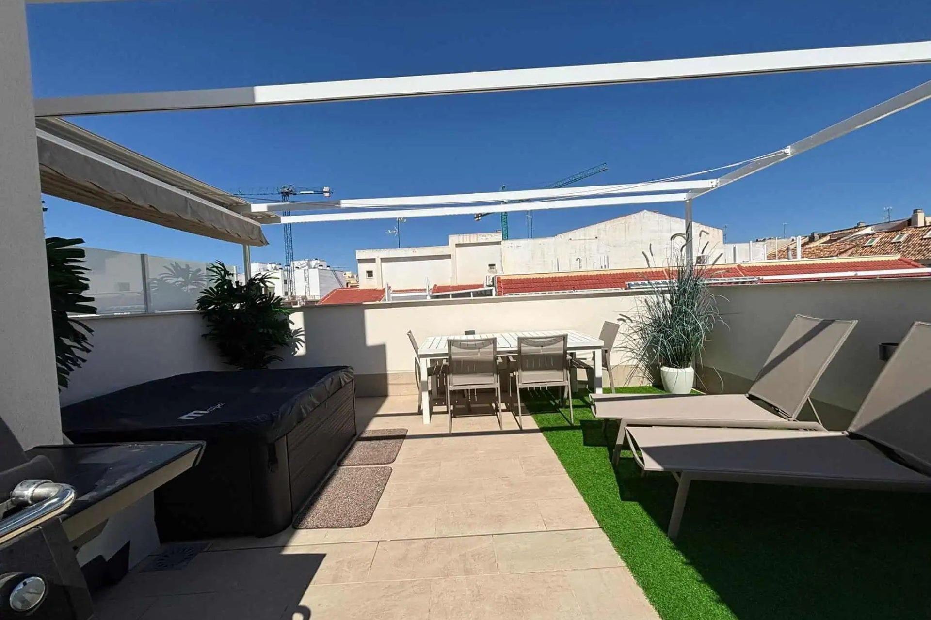 Revente - Attique -
Torrevieja - Las Piscinas Naturales