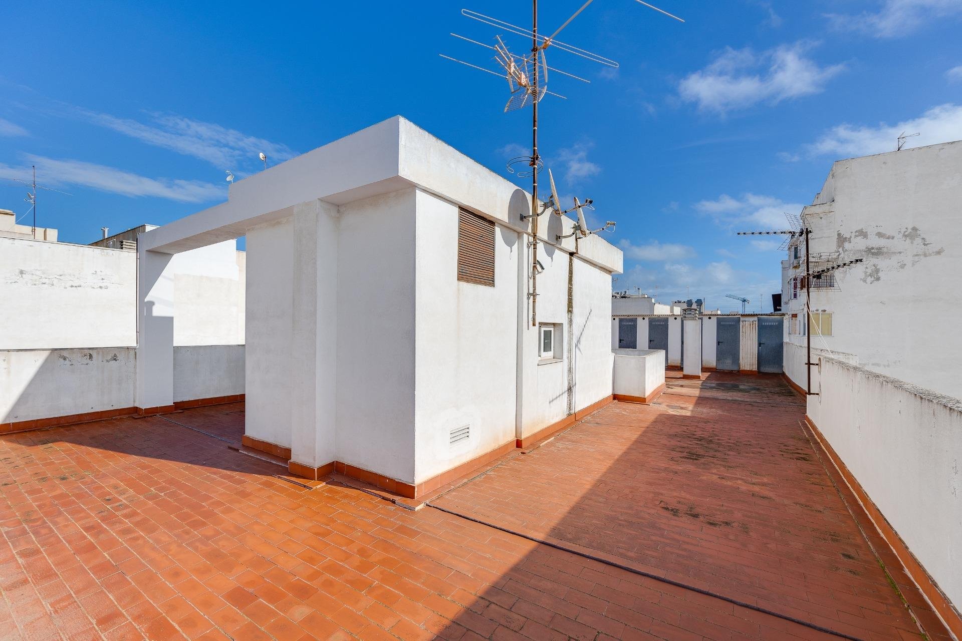 Revente - Attique -
Torrevieja - Paseo Maritimo