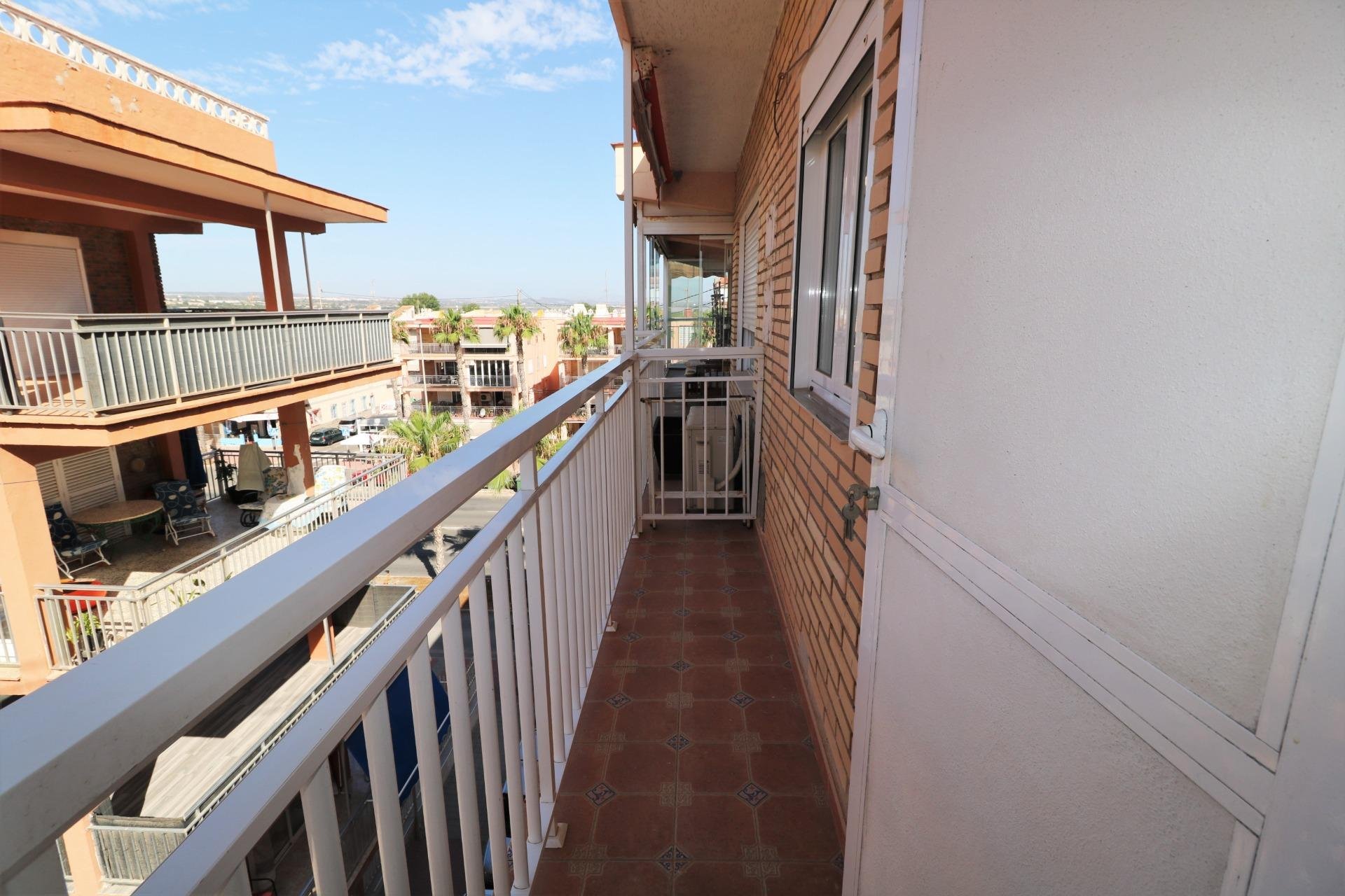 Revente - Attique -
Torrevieja - Playa De Los Naufragos