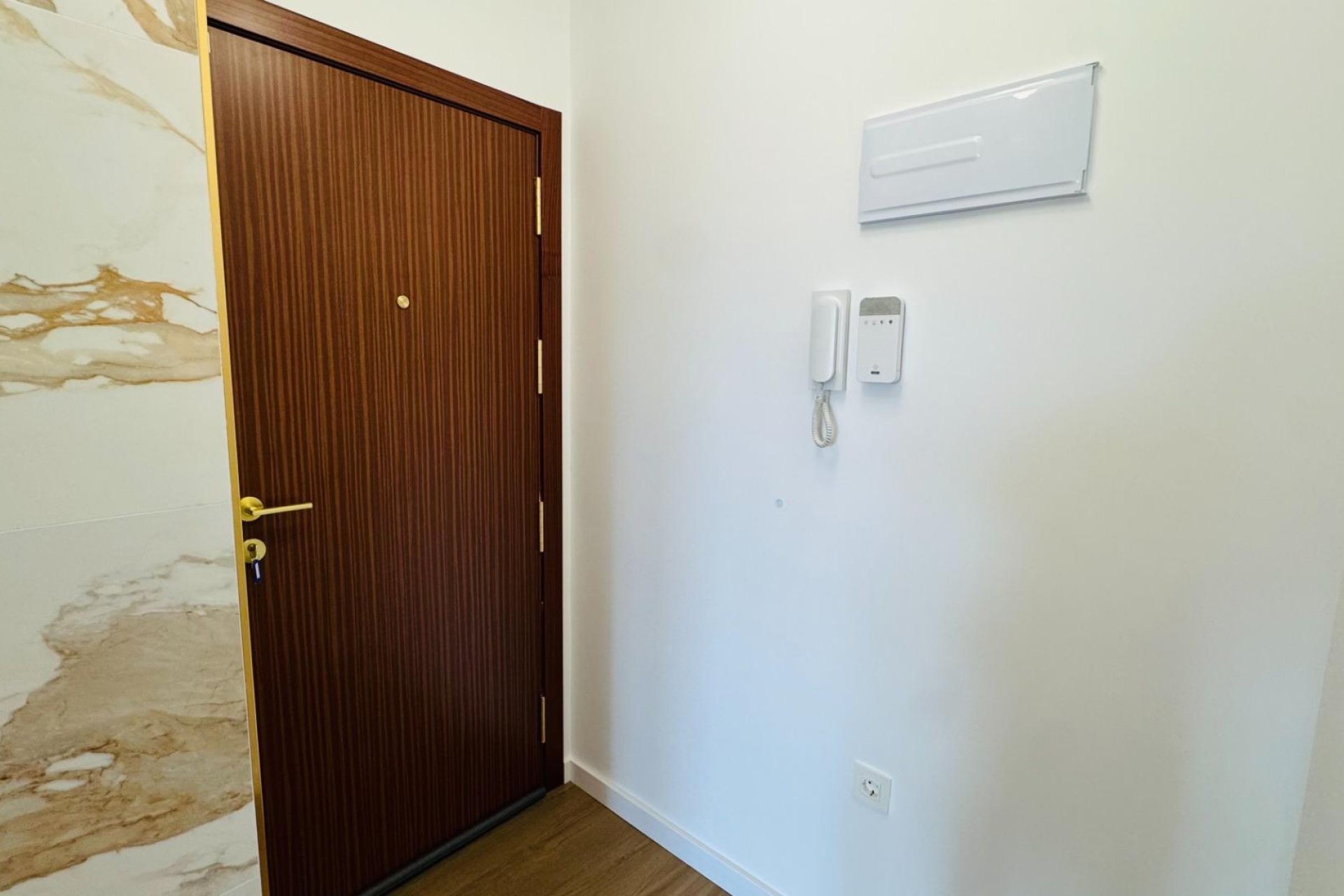 Revente - Attique -
Torrevieja - Punta Prima