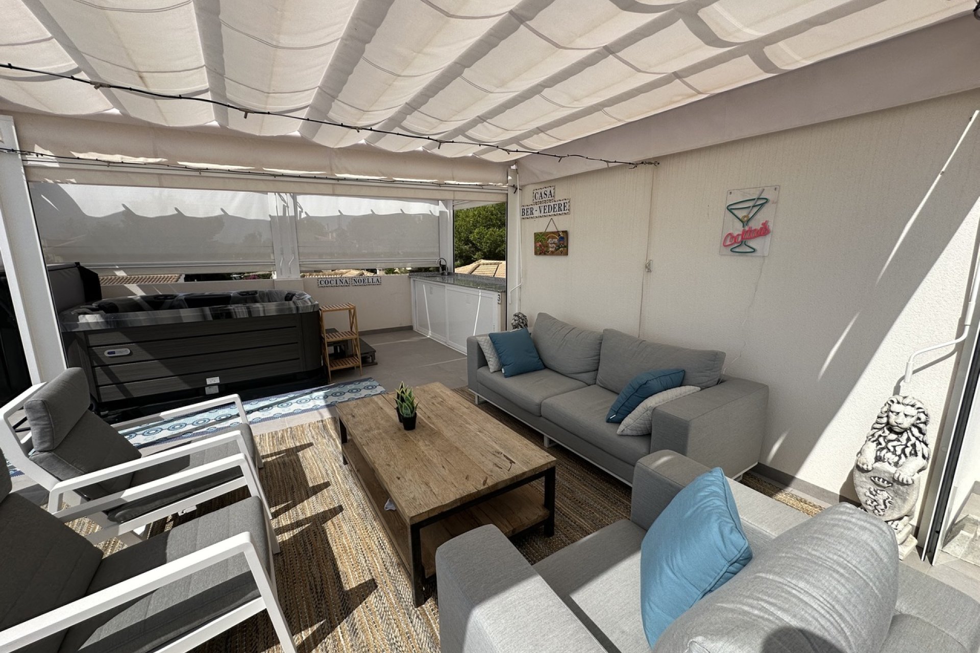 Revente - Attique -
Villamartin - Costa Blanca