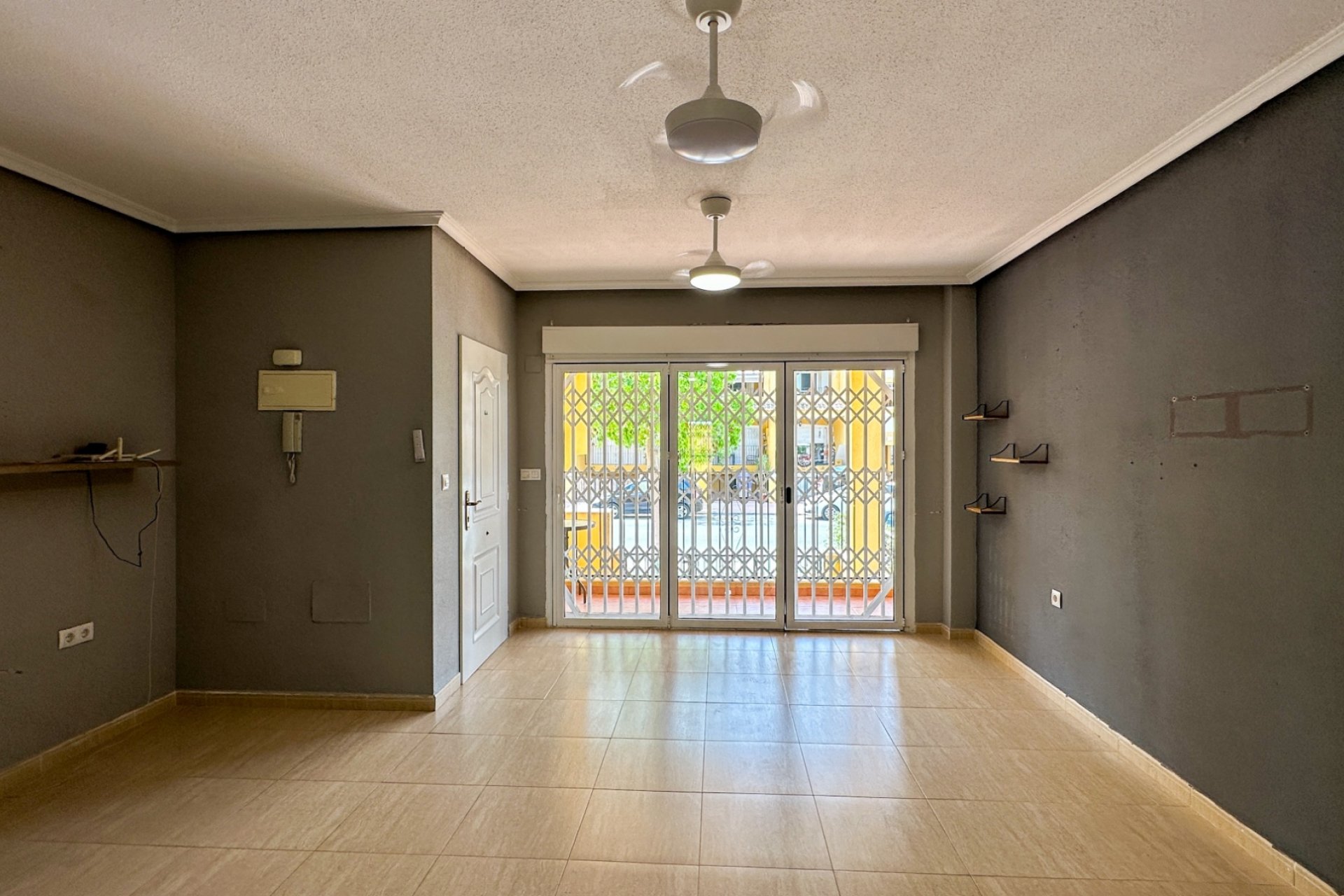 Revente - Bungalow -
Daya Nueva - Costa Blanca