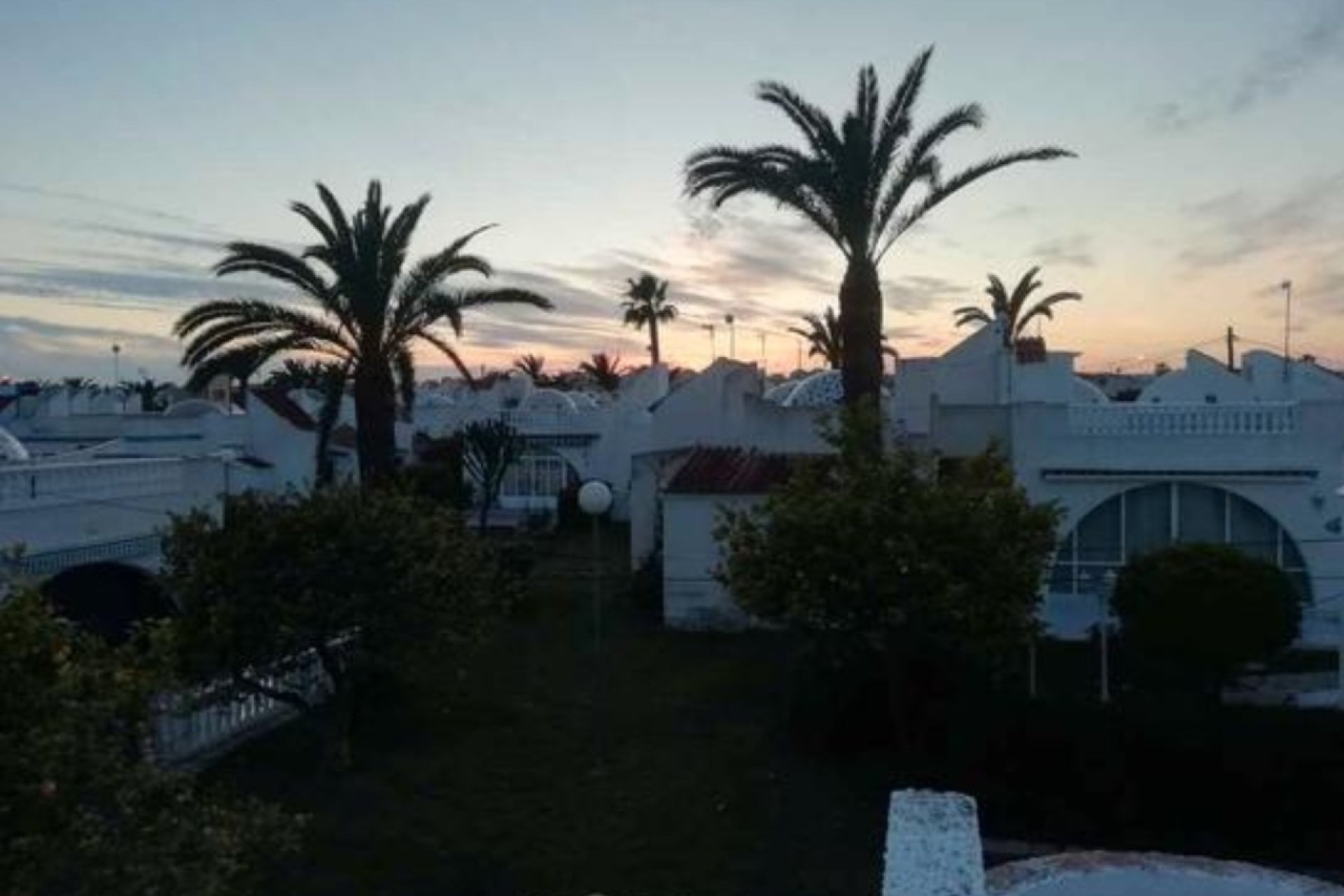 Revente - Bungalow -
Las Mimosas - Inland