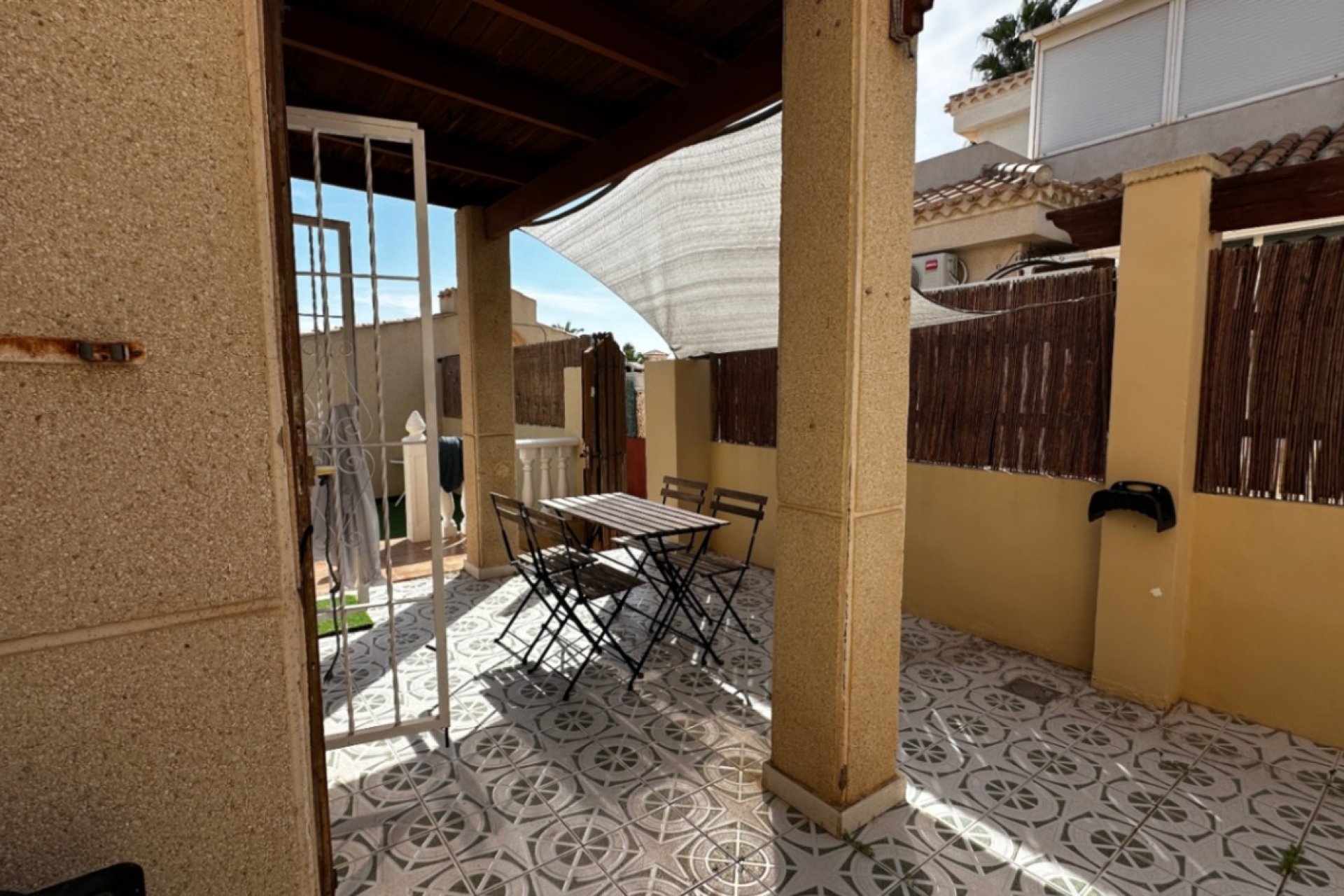 Revente - Bungalow -
Orihuela - Inland