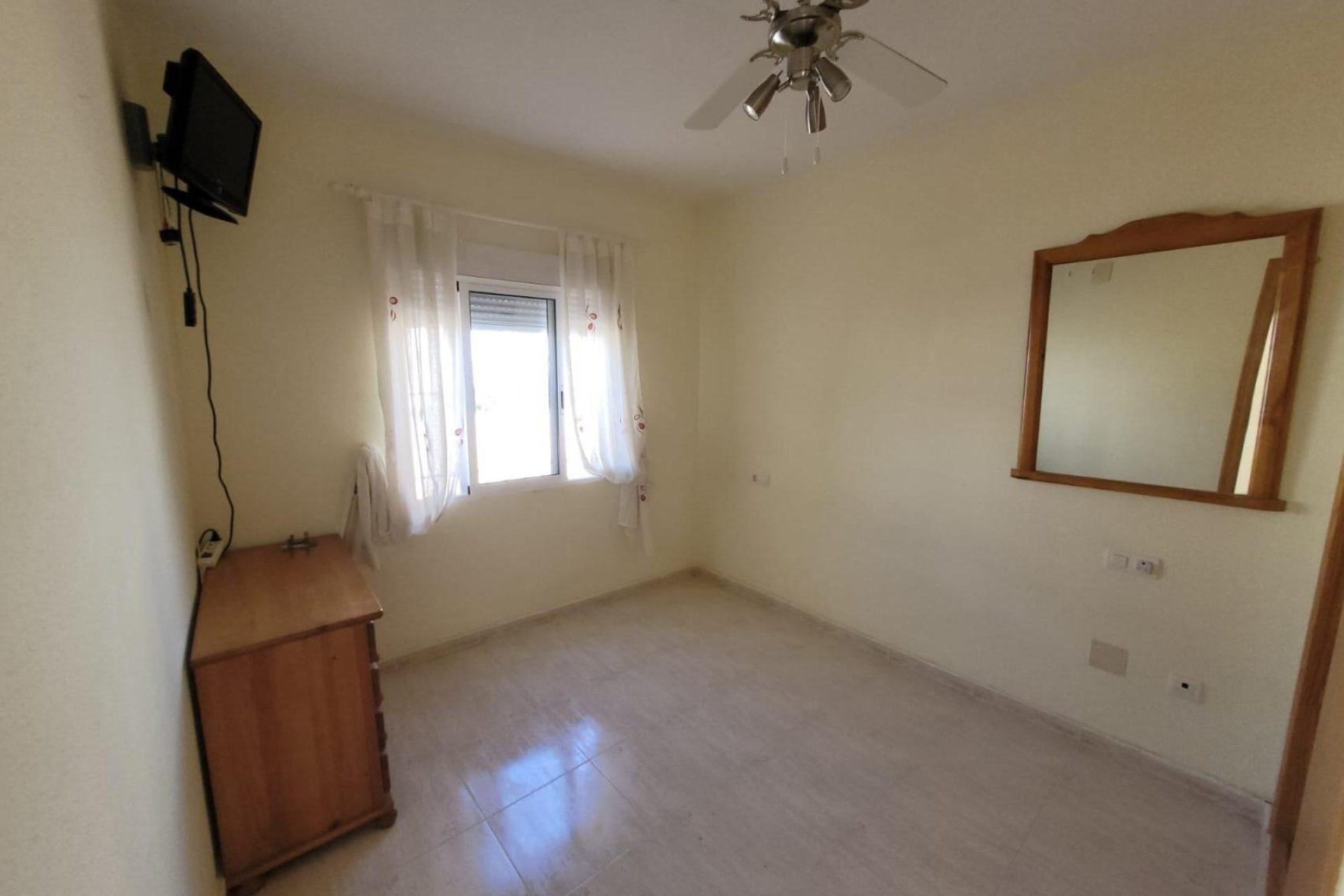 Revente - Bungalow -
San Miguel de Salinas - Inland