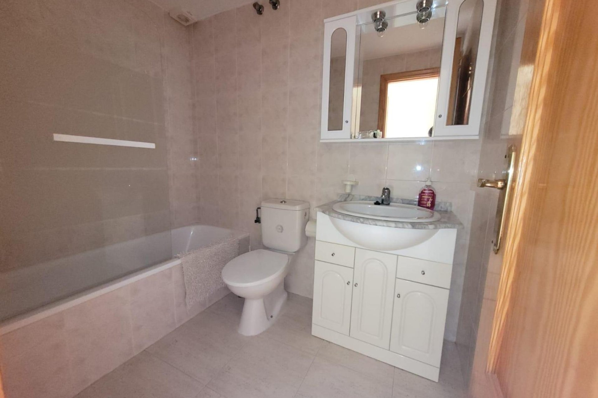 Revente - Bungalow -
San Miguel de Salinas - Inland