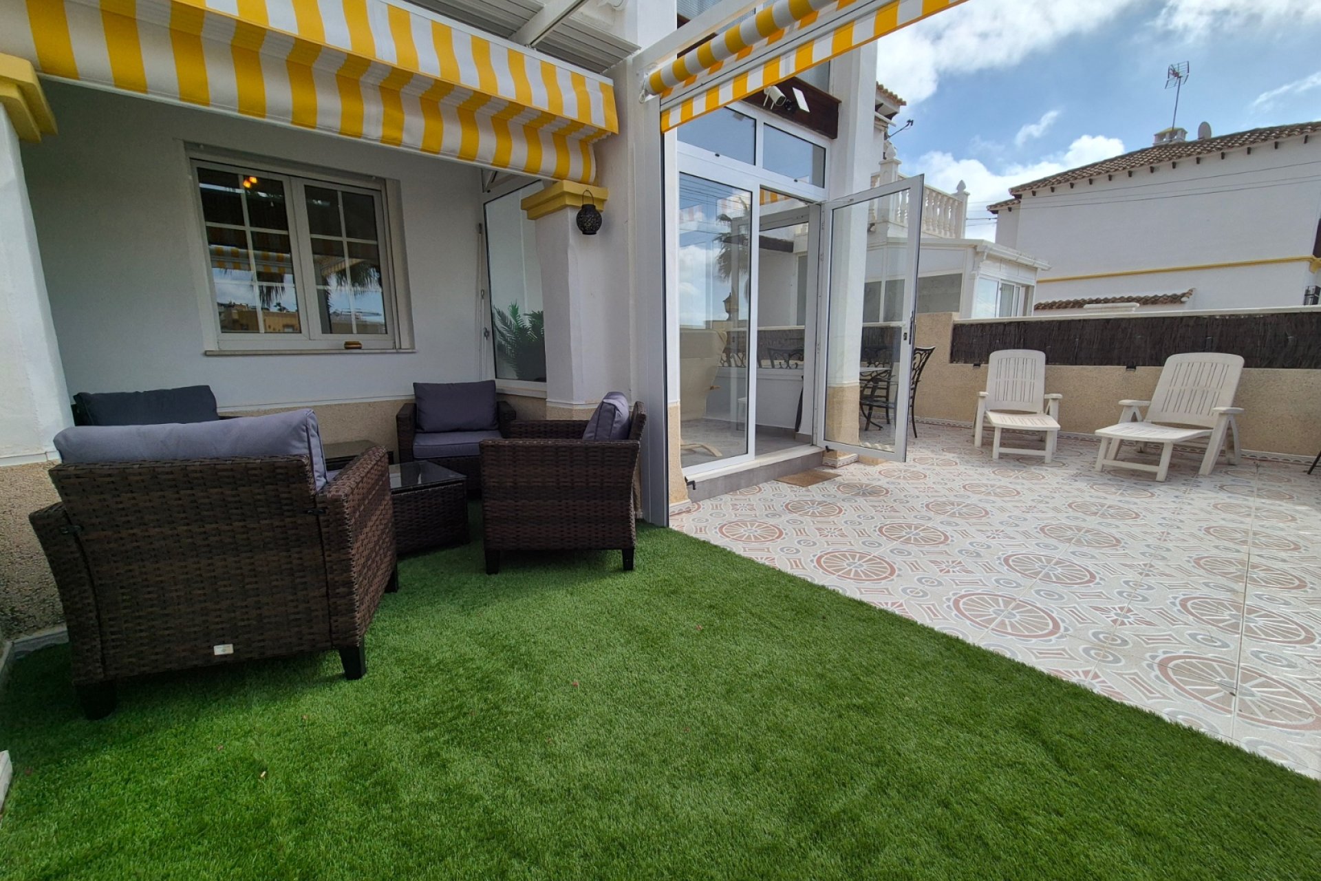 Revente - Bungalow -
San Miguel de Salinas - Inland