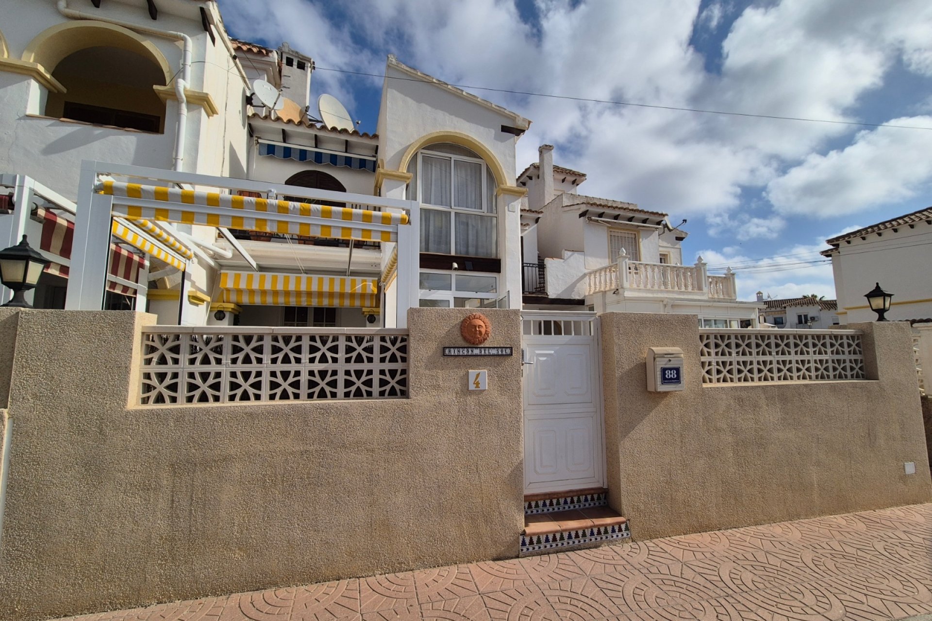 Revente - Bungalow -
San Miguel de Salinas - Inland