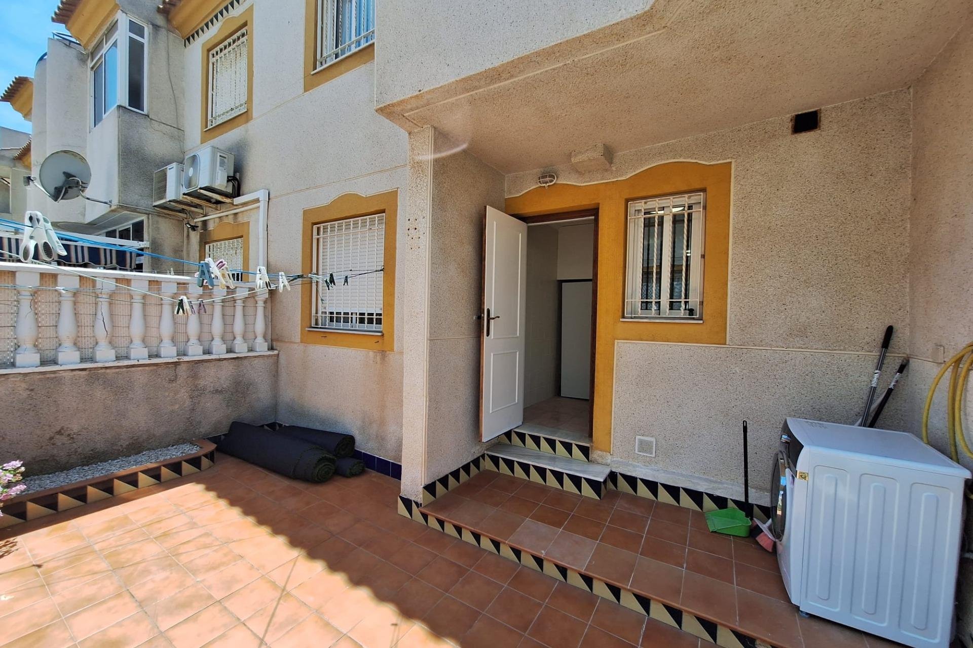 Revente - Bungalow -
Torrevieja - Sector 25