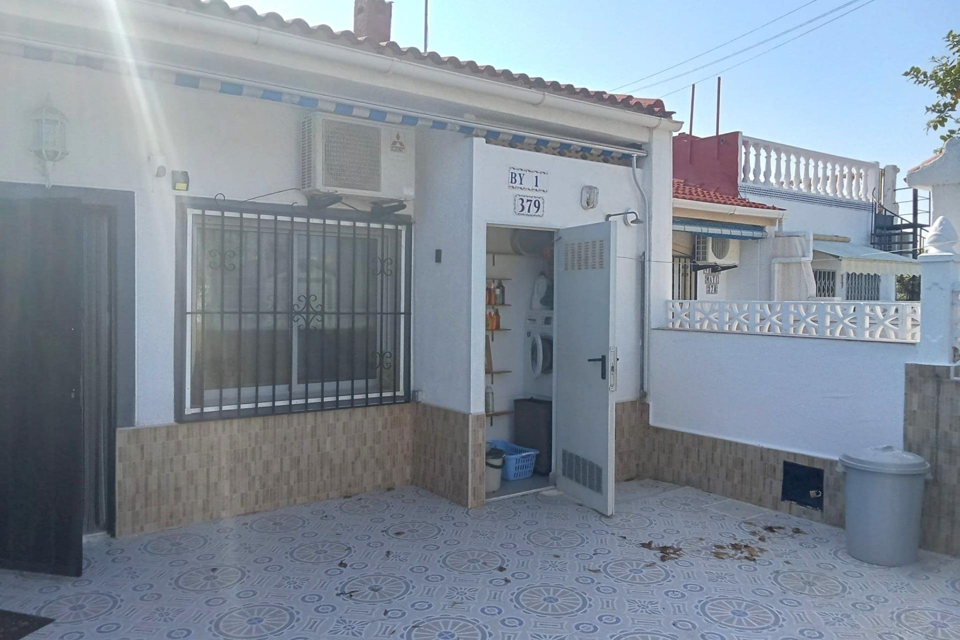 Revente - Bungalow -
Torrevieja - Torretas