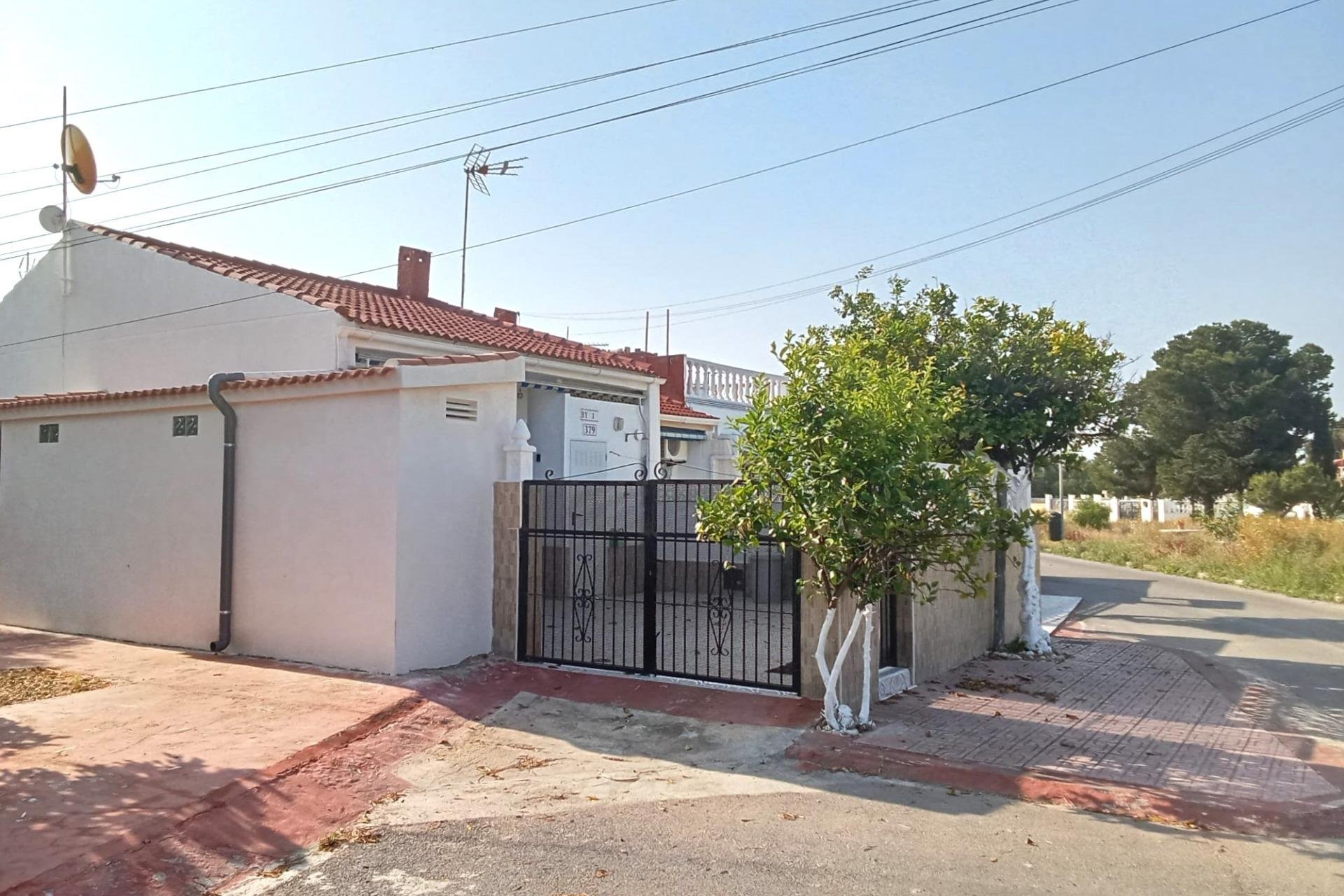 Revente - Bungalow -
Torrevieja - Torretas