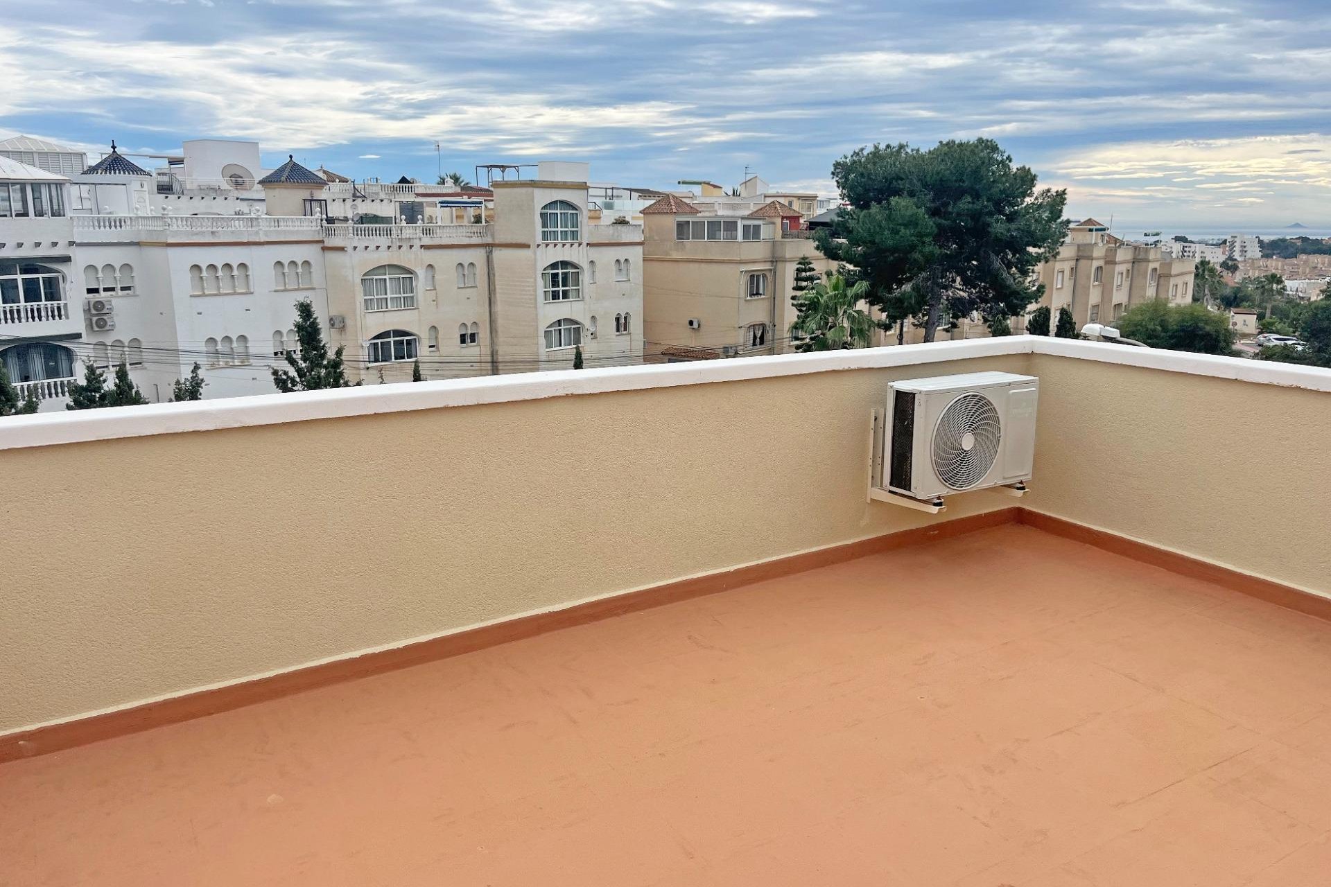 Revente - Duplex -
San Miguel de Salinas - Las Filipinas