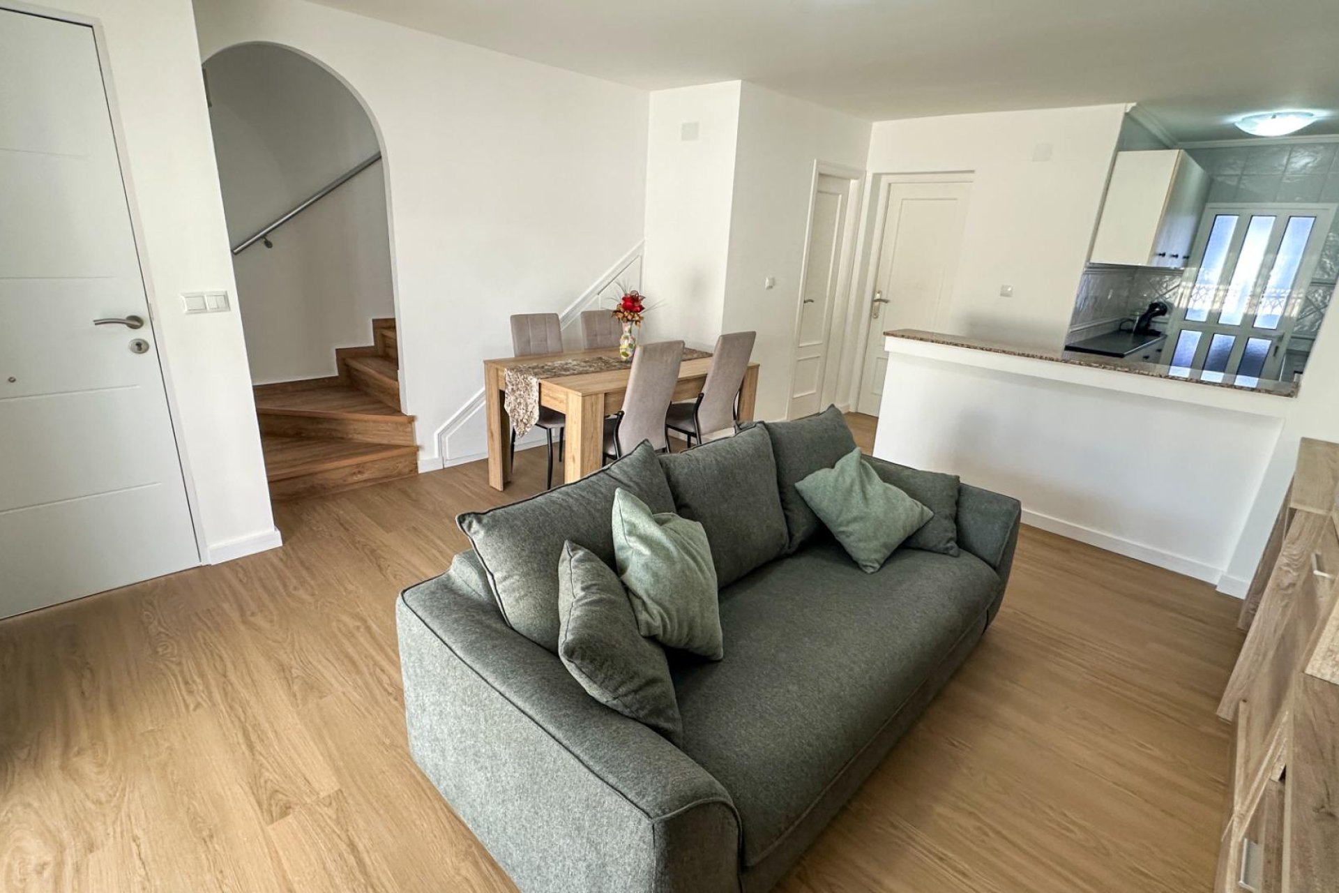 Revente - Duplex -
San Miguel de Salinas - Las Filipinas