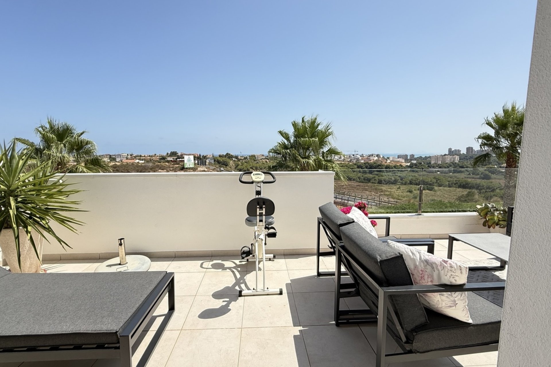 Revente - Maison de ville -
Cabo Roig - Costa Blanca