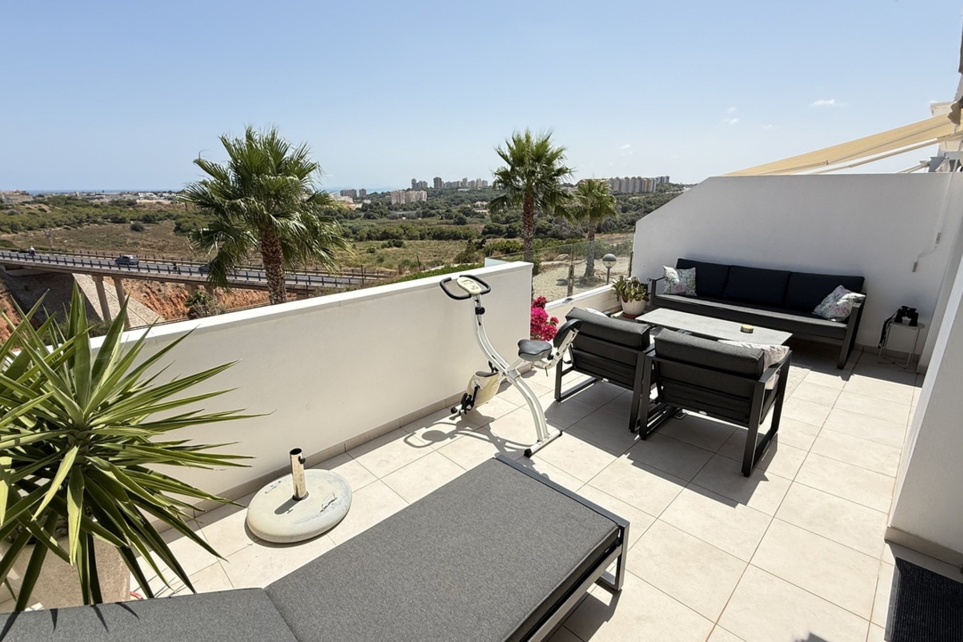 Revente - Maison de ville -
Cabo Roig - Costa Blanca