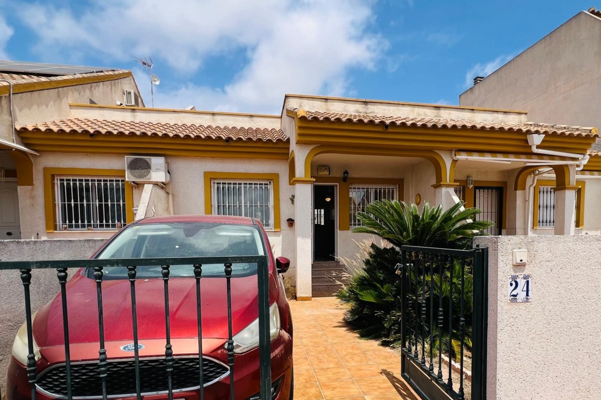 Revente - Maison de ville -
Daya Nueva - Costa Blanca