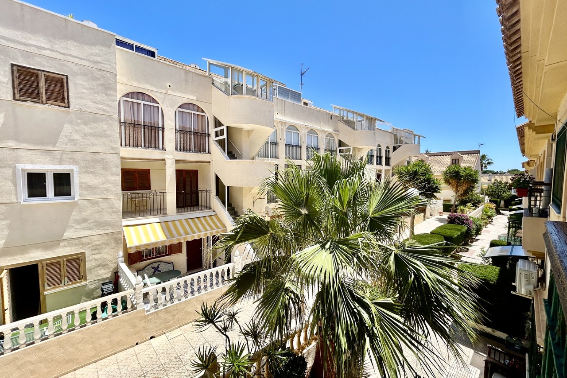 Revente - Maison de ville -
La Zenia - Costa Blanca