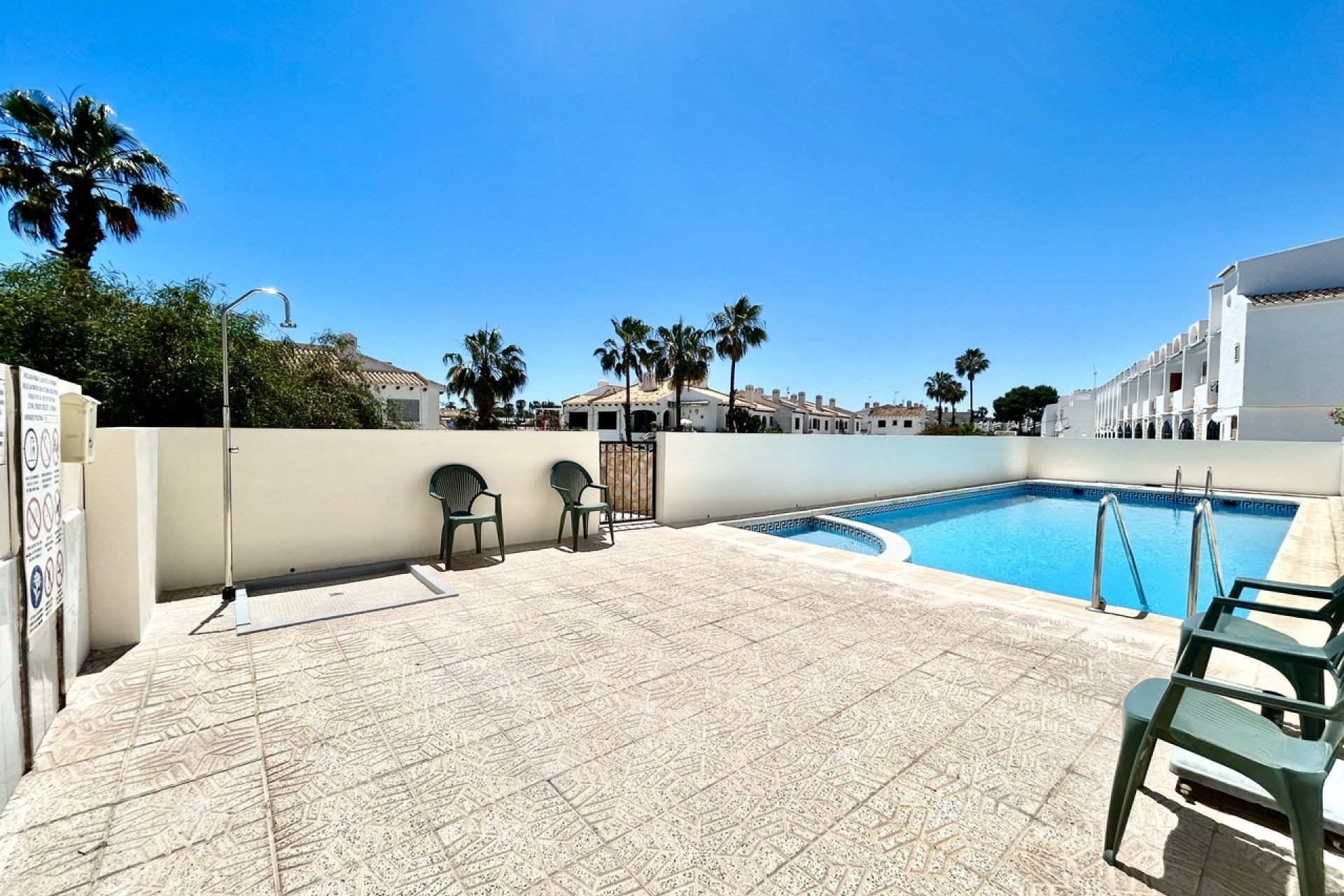 Revente - Maison de ville -
La Zenia - Costa Blanca