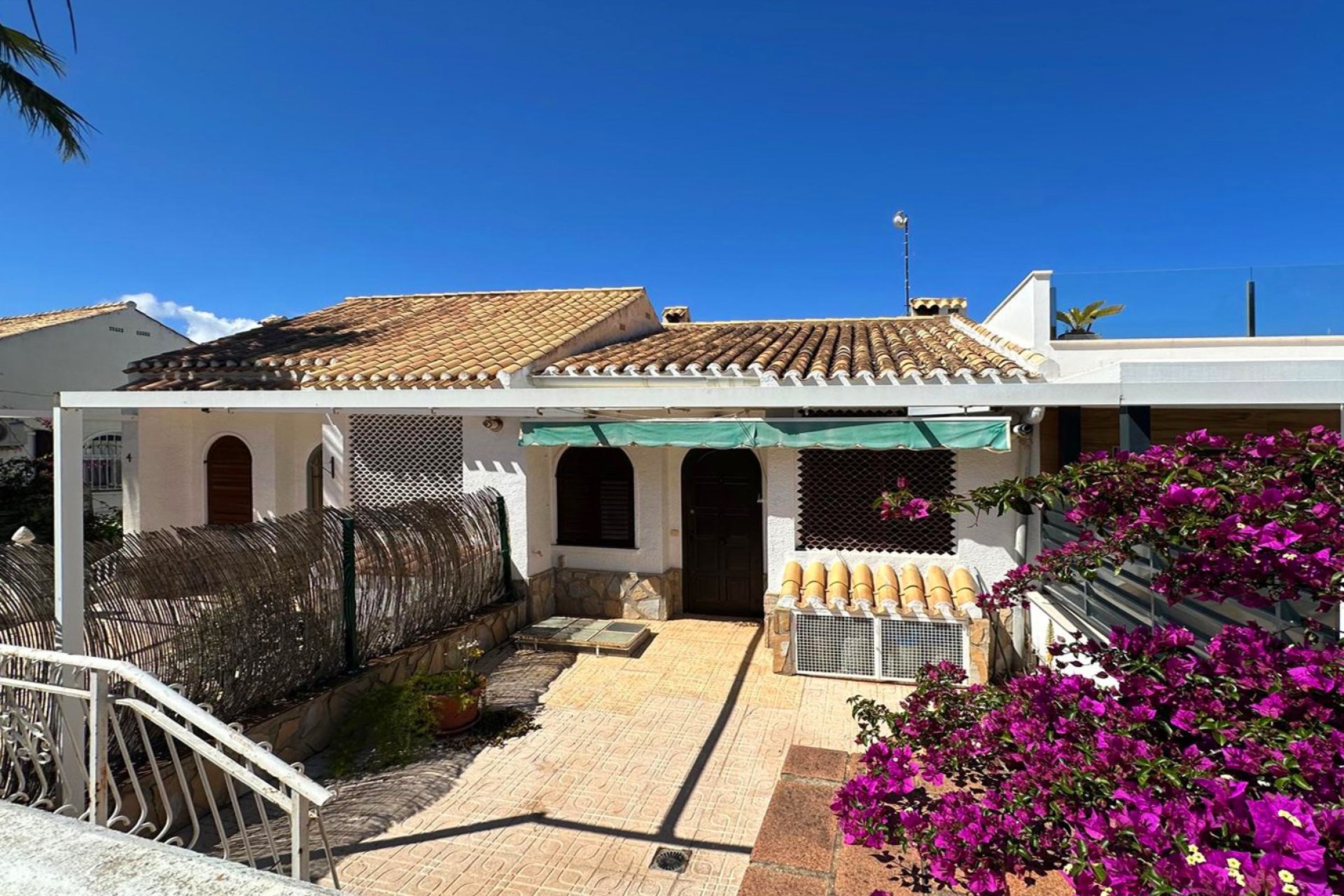Revente - Maison de ville -
Orihuela Costa - Costa Blanca