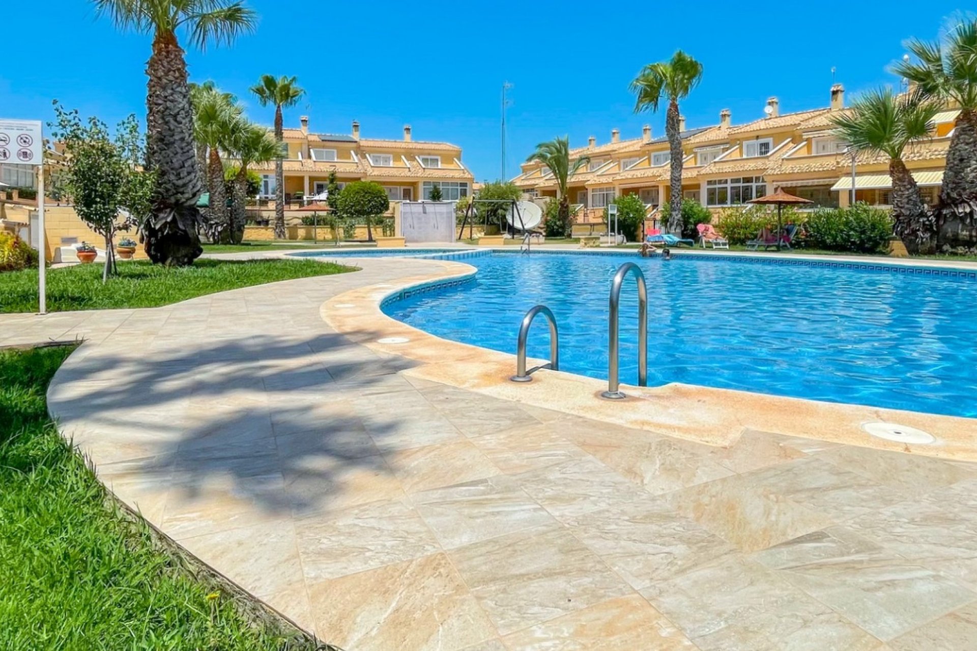 Revente - Maison de ville -
Orihuela Costa - Costa Blanca