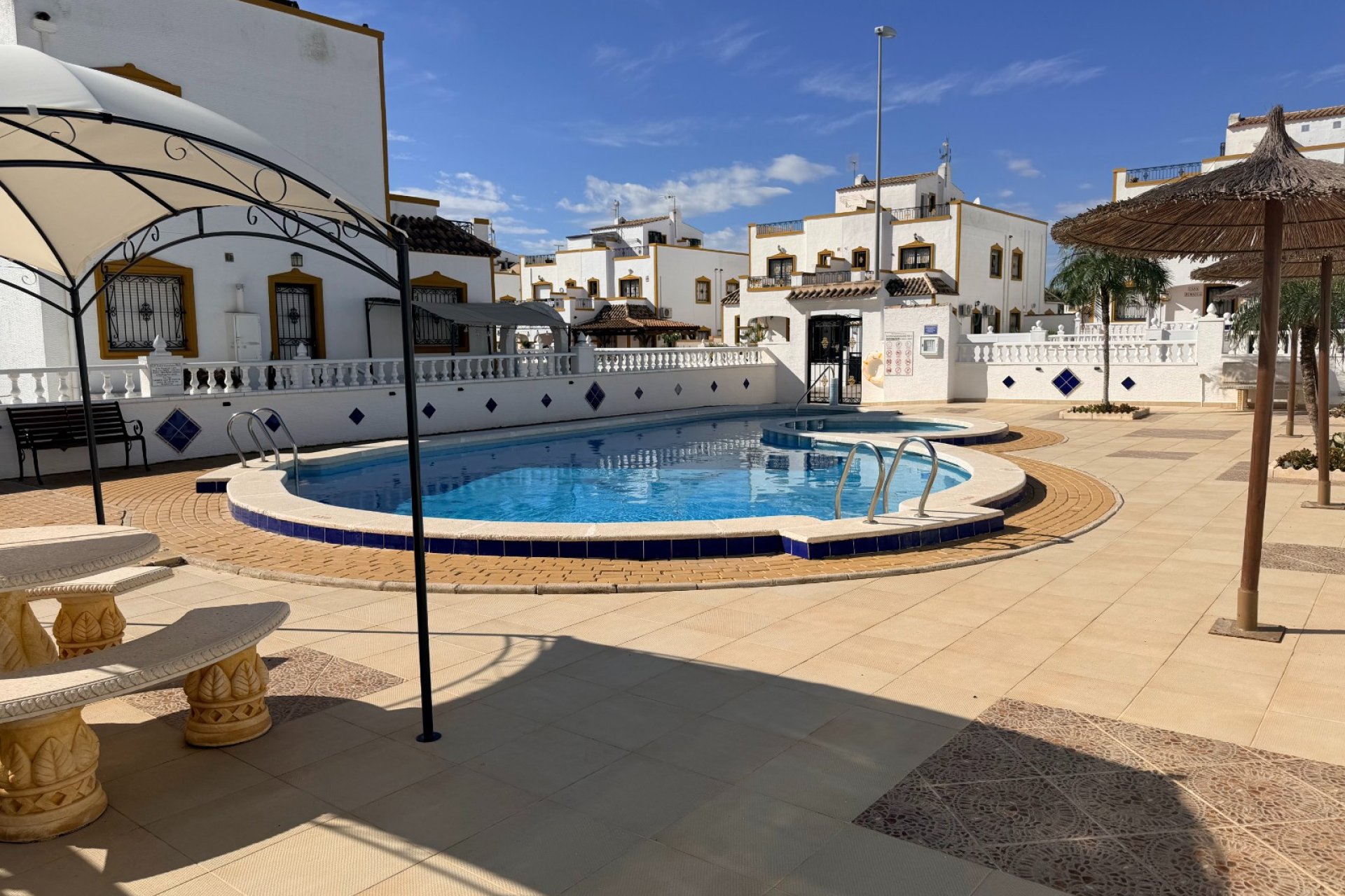 Revente - Maison de ville -
Orihuela - Inland
