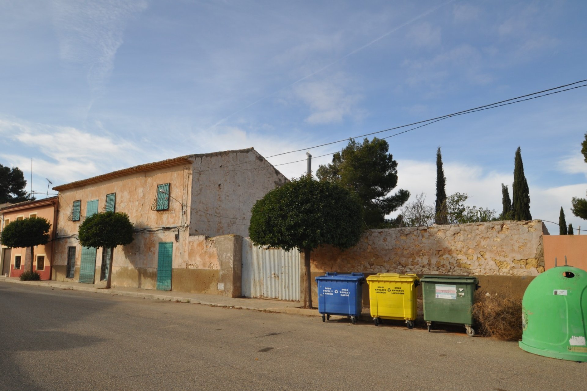 Revente - Maison de ville -
Pinoso - Inland