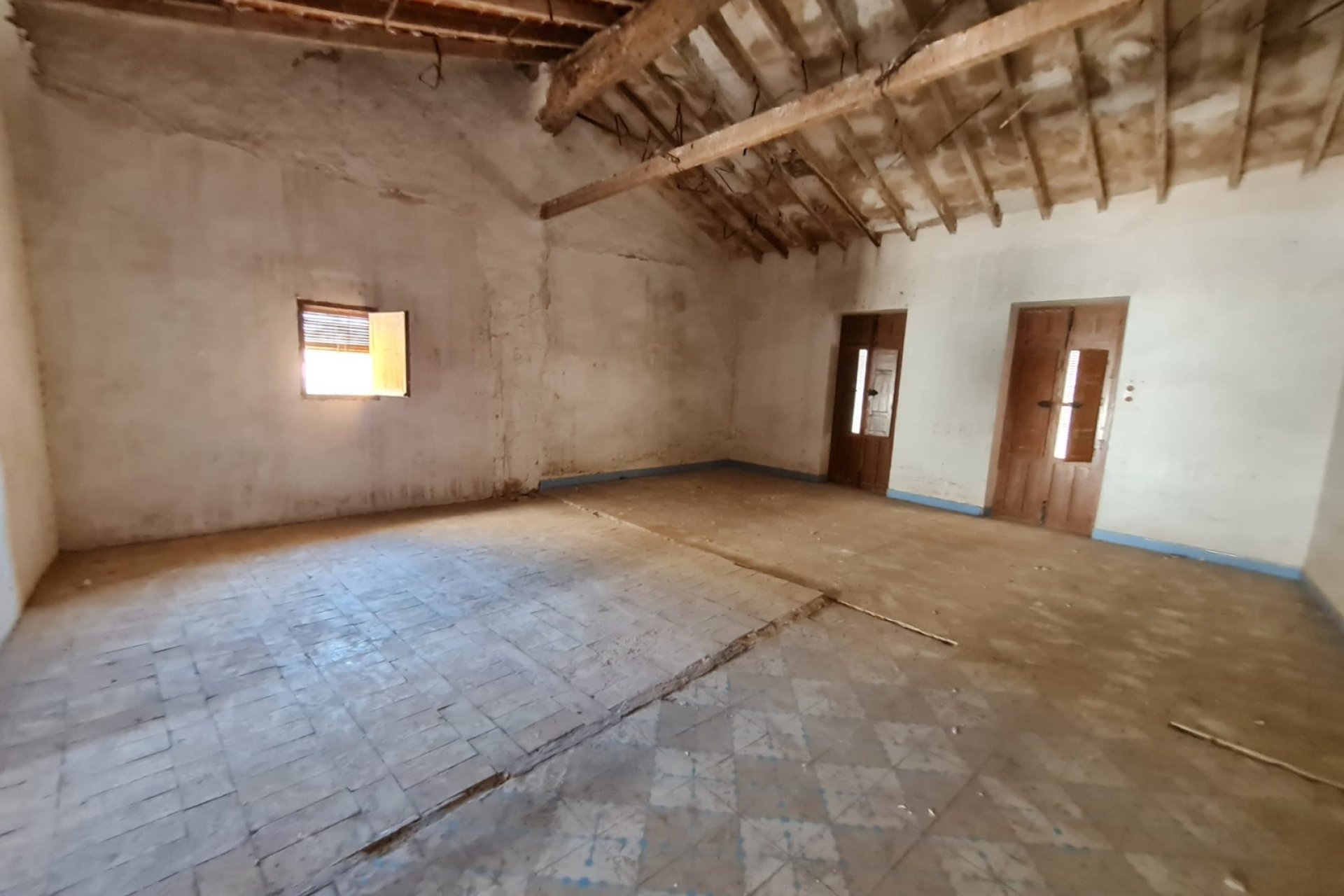 Revente - Maison de ville -
Pinoso - Inland