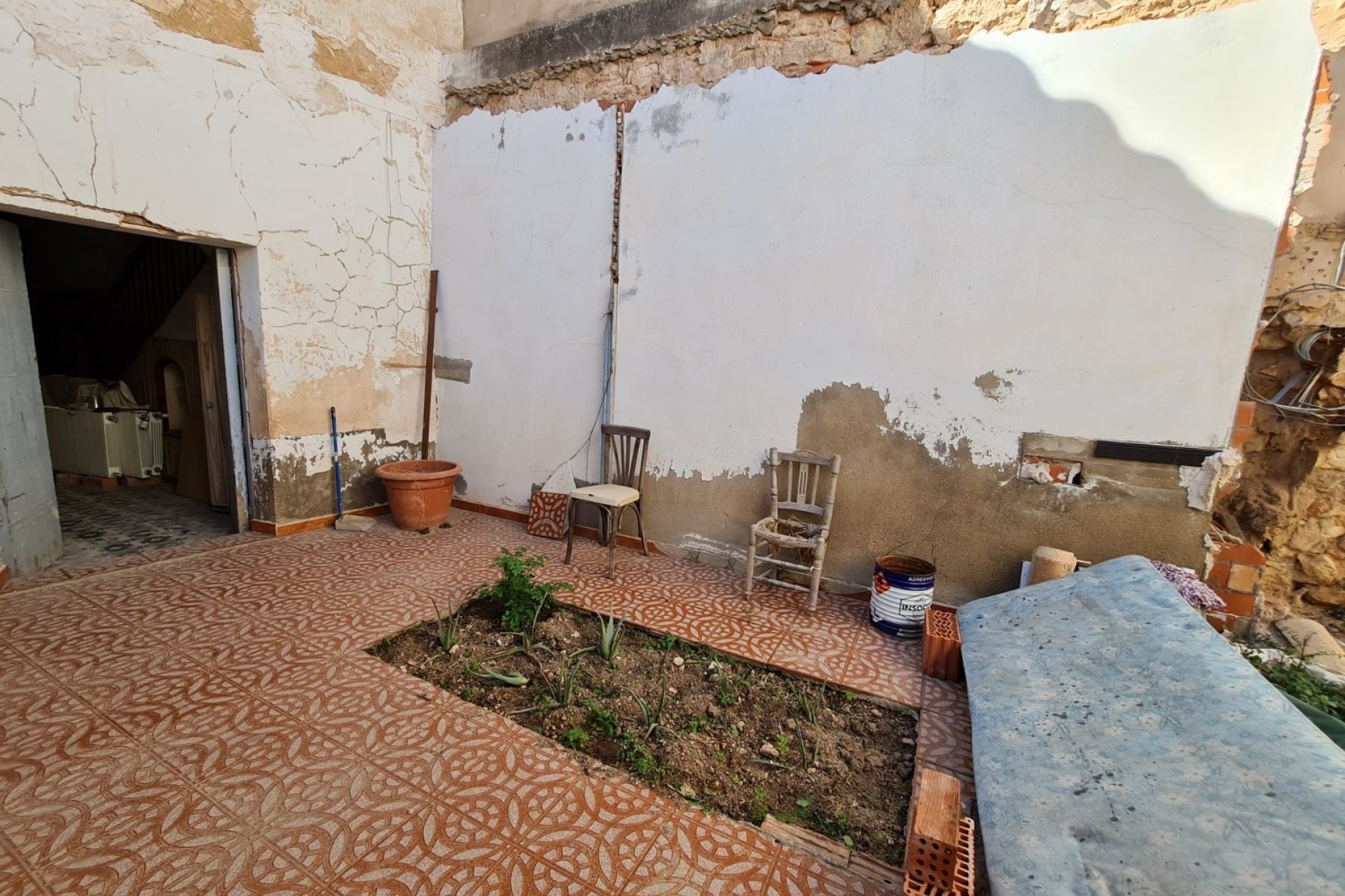 Revente - Maison de ville -
Pinoso - Inland