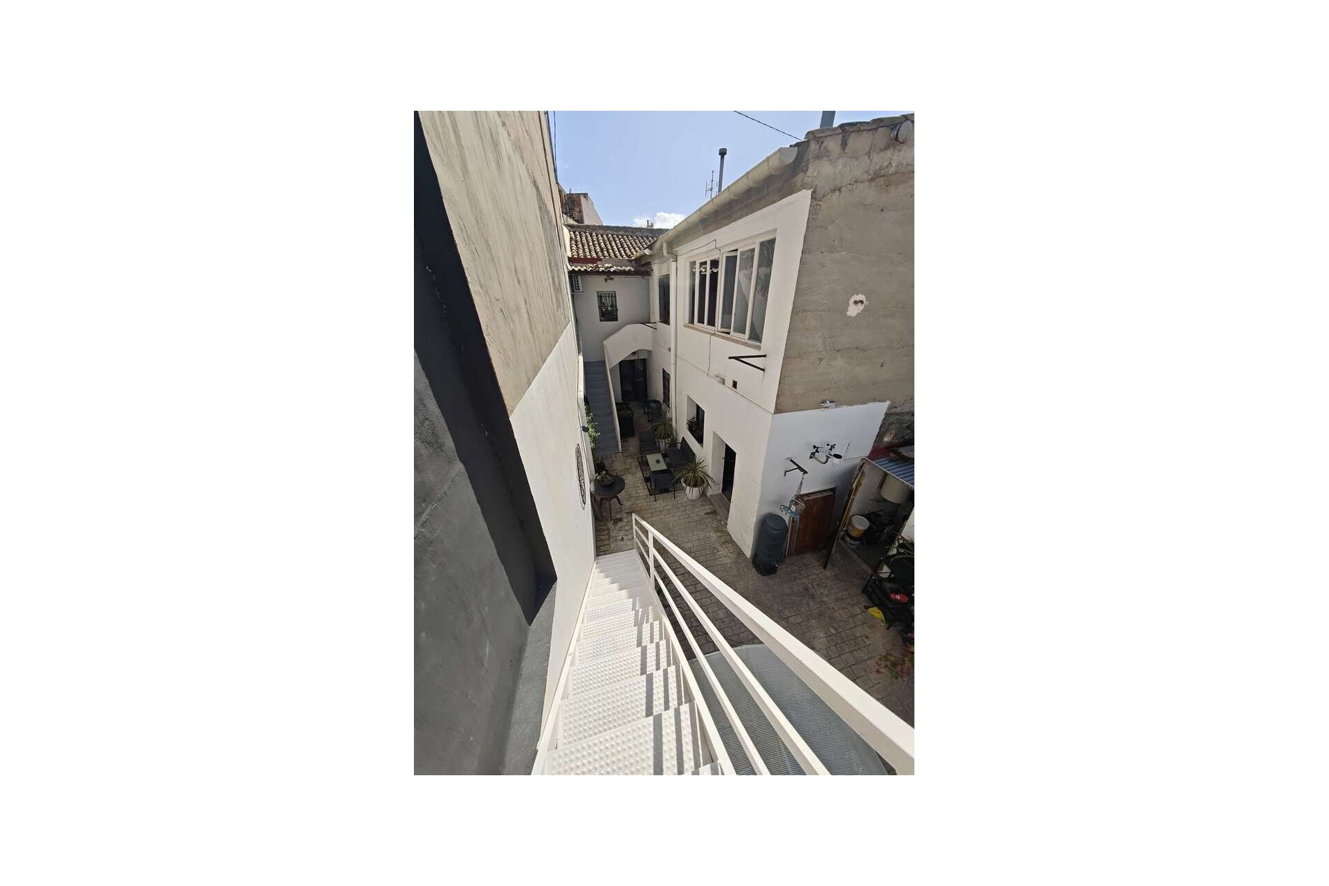 Revente - Maison de ville -
Pinoso - Inland