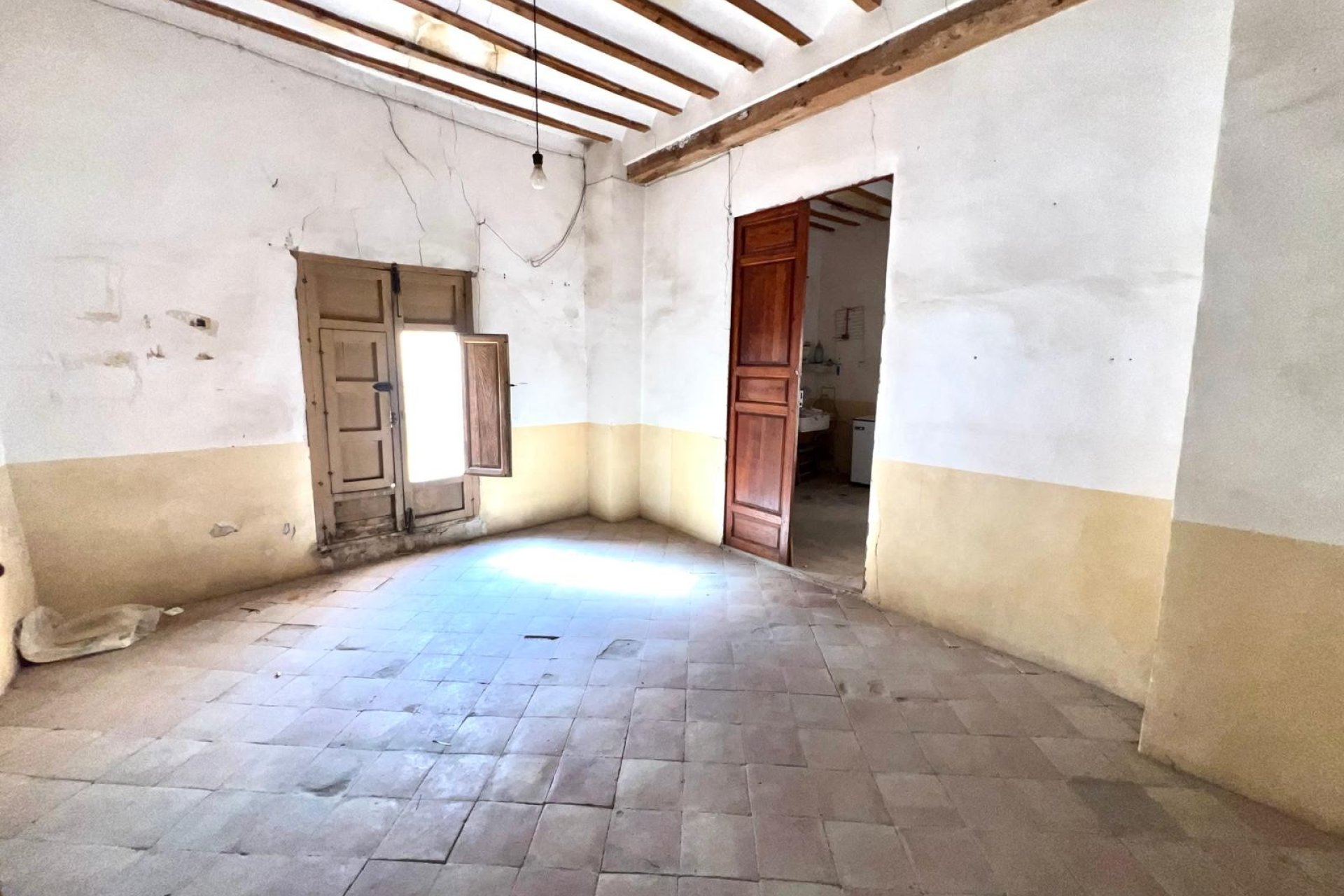 Revente - Maison de ville -
Pinoso - Inland