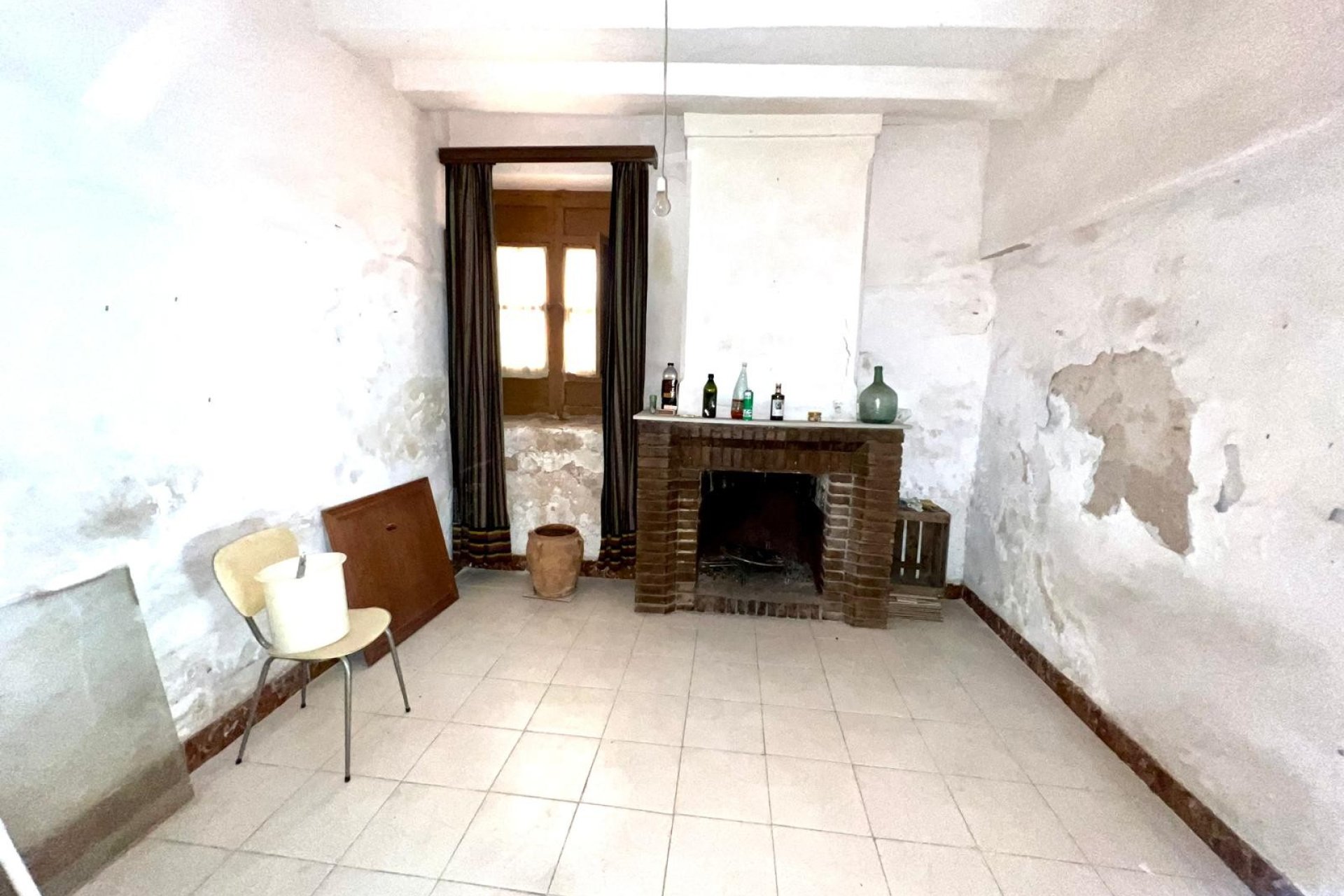 Revente - Maison de ville -
Pinoso - Inland