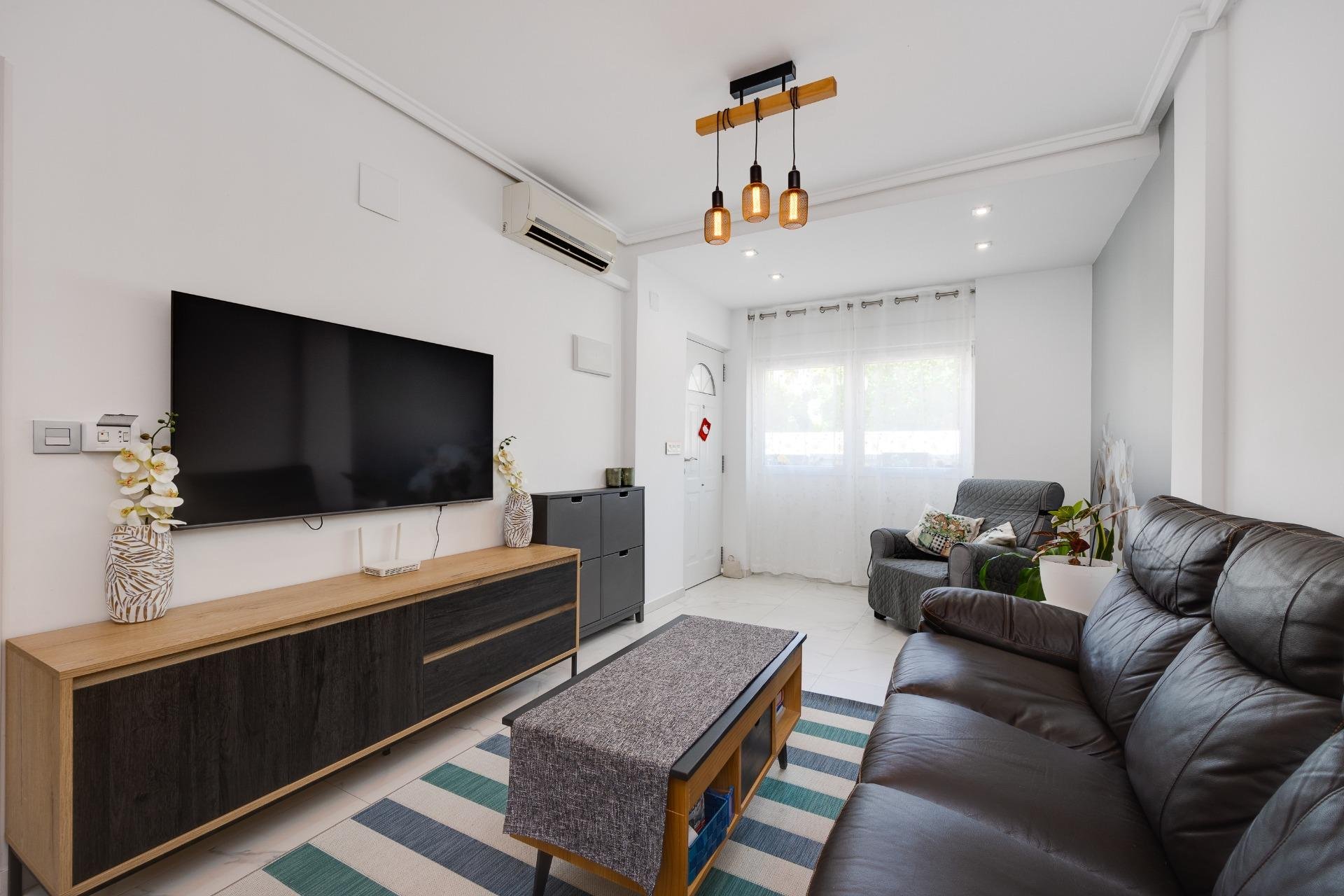 Revente - Maison de ville -
Torrevieja - Aguas Nuevas
