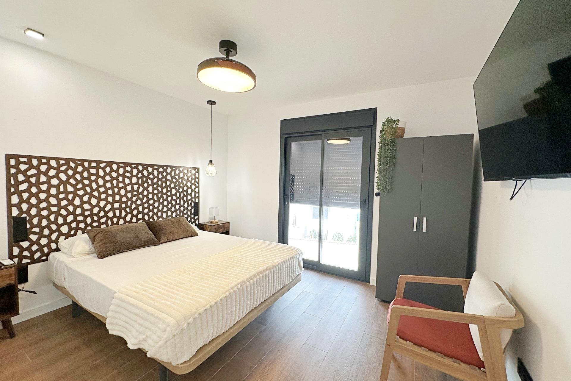 Revente - Maison de ville -
Torrevieja - Calas Blanca