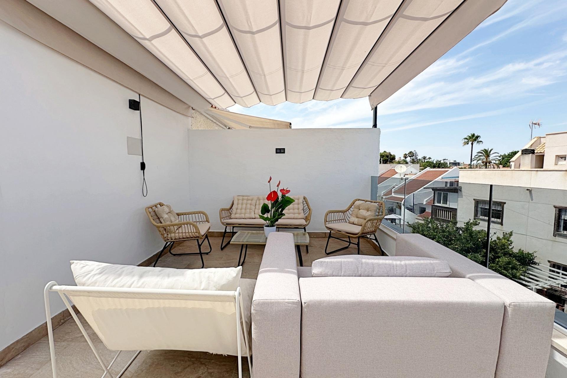 Revente - Maison de ville -
Torrevieja - Calas Blanca